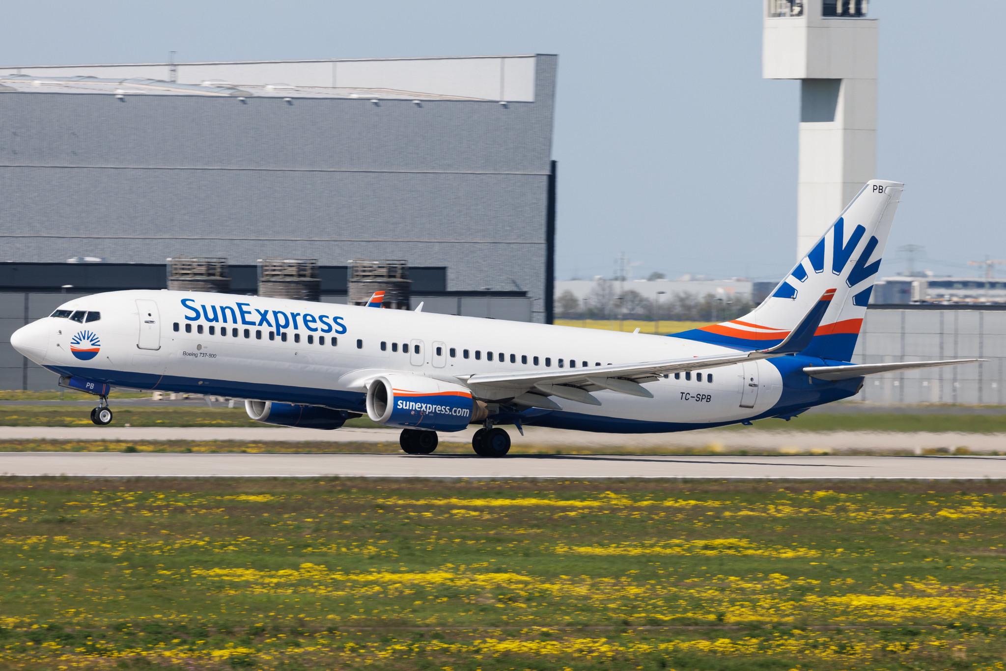 Flughafen Berlin Brandenburg: SunExpress (XQ / SXS) | Boeing 737-86Q B738 | TC-SPB | MSN 30272