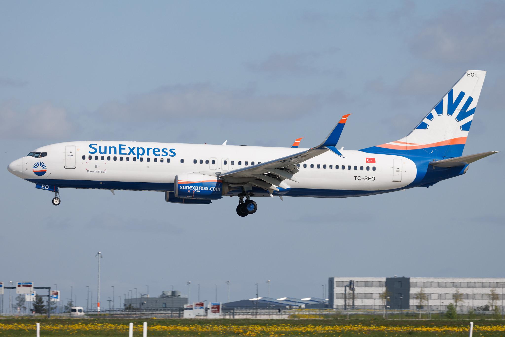 Flughafen Berlin Brandenburg: SunExpress (XQ / SXS) | Boeing 737-8HC B738 | TC-SEO | MSN 61178