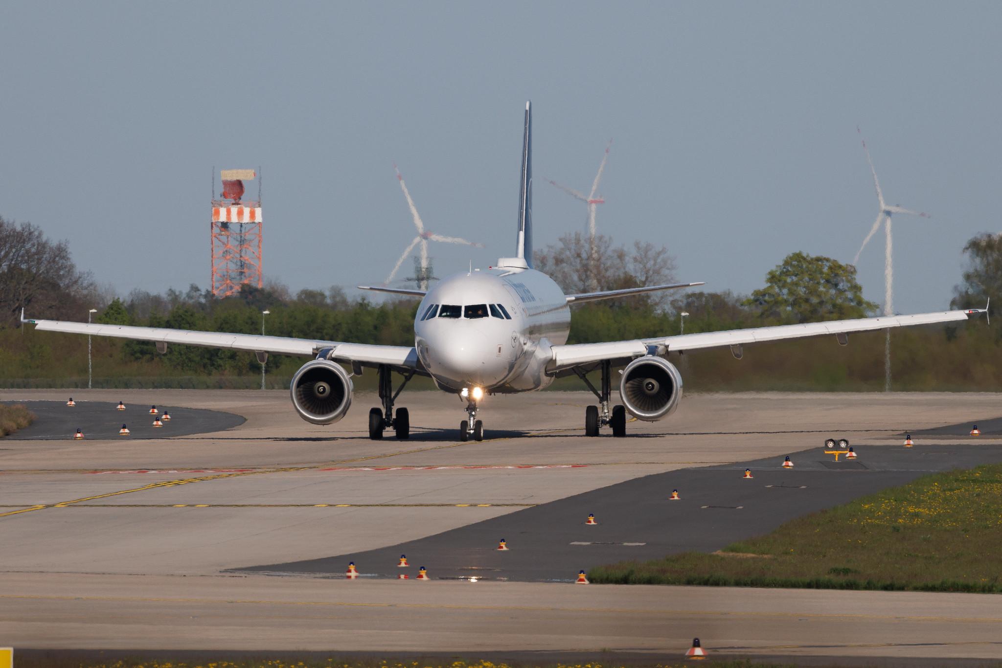 Flughafen Berlin Brandenburg: Lufthansa (LH / DLH) | Airbus A320-214 A320 | D-AIZG | MSN 4324