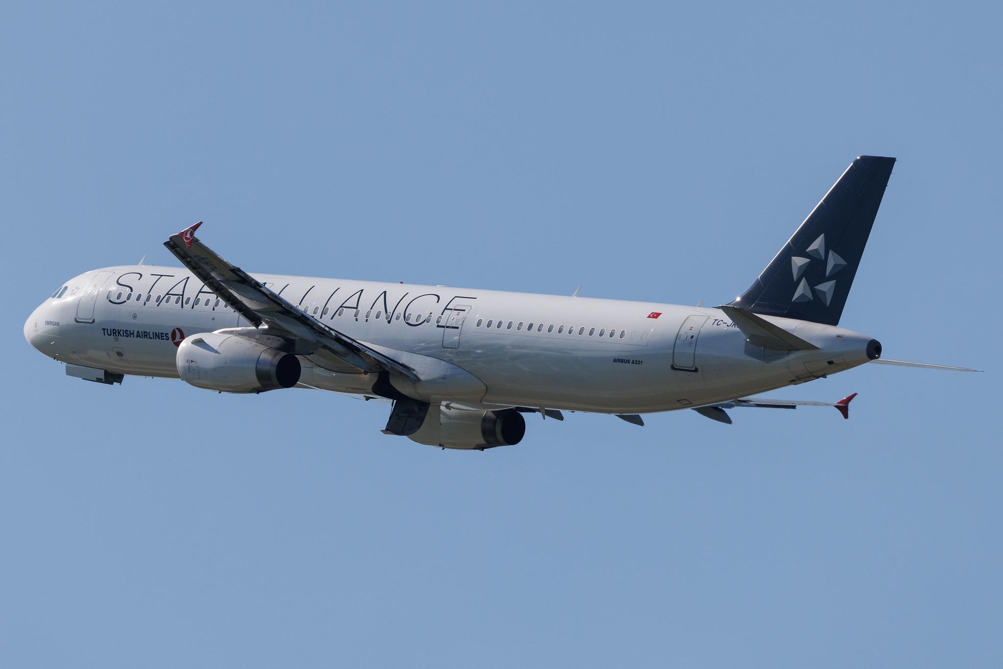 Flughafen Berlin Brandenburg: Turkish Airlines (TK / THY) | Livery: Star Alliance Livery | Airbus A321-231 A321 | TC-JRR | MSN 4706