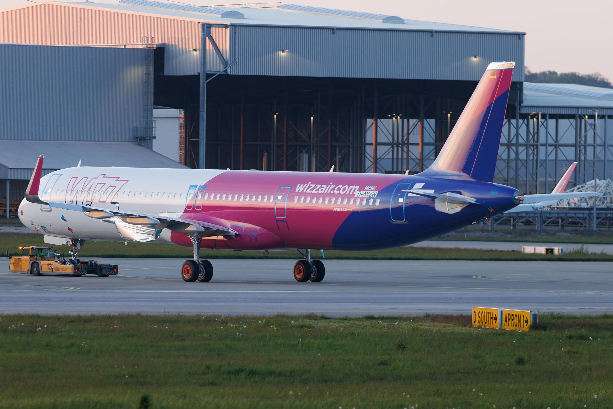 Hamburg Finkenwerder: Wizz Air Malta | Airbus A321-271NX A21N | D- | 9H- | MSN 11499