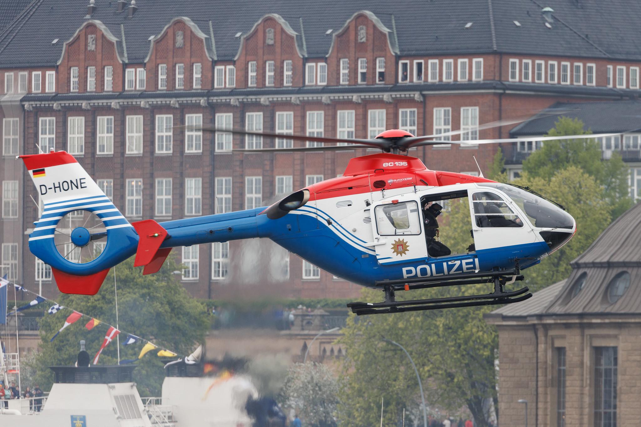 SOS Joint Rescue Operation: Polizei Hamburg | Airbus Helicopters H135 EC35 | D-HONE | MSN 0338
