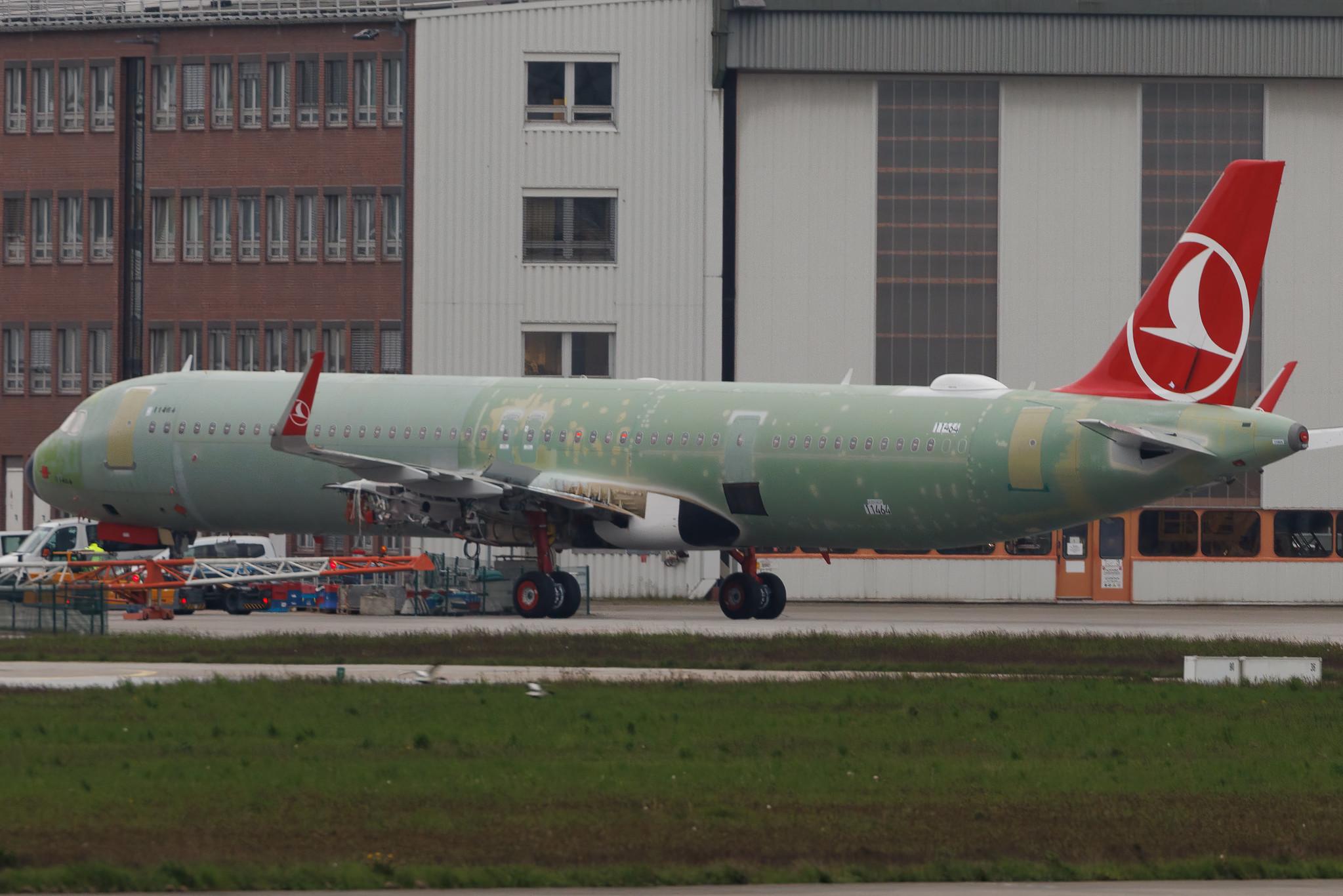 Hamburg Finkenwerder: Turkish Airlines (TK / THY) | Airbus A321-271NX A21N | D- | MSN 11464
