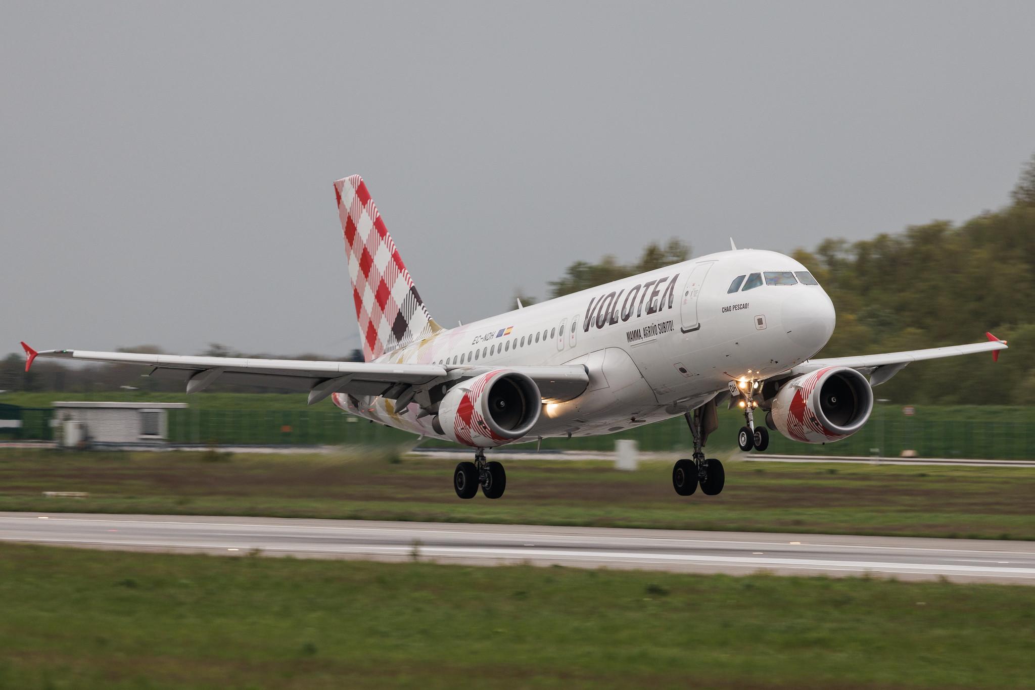 Hamburg Finkenwerder: Volotea (V7 / VOE) | Airbus A319-111 A319 | EC-NDH | MSN 03403