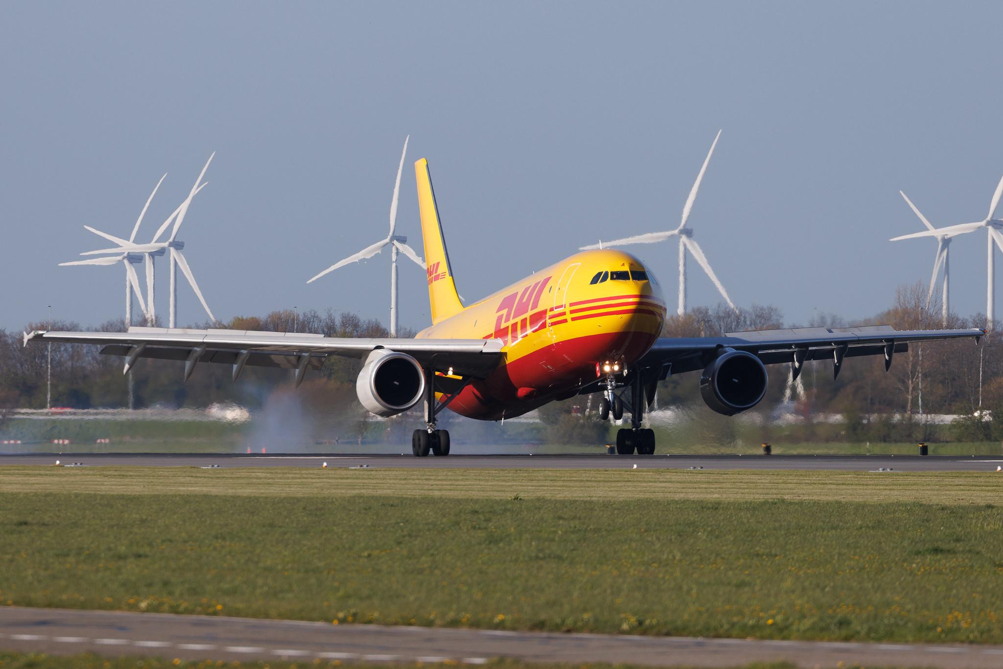 Amsterdam Schiphol: DHL (D0 / DHK) | Operator: European Air Transport | Airbus A300B4-622R(F) A306 | D-AEAH | MSN 783