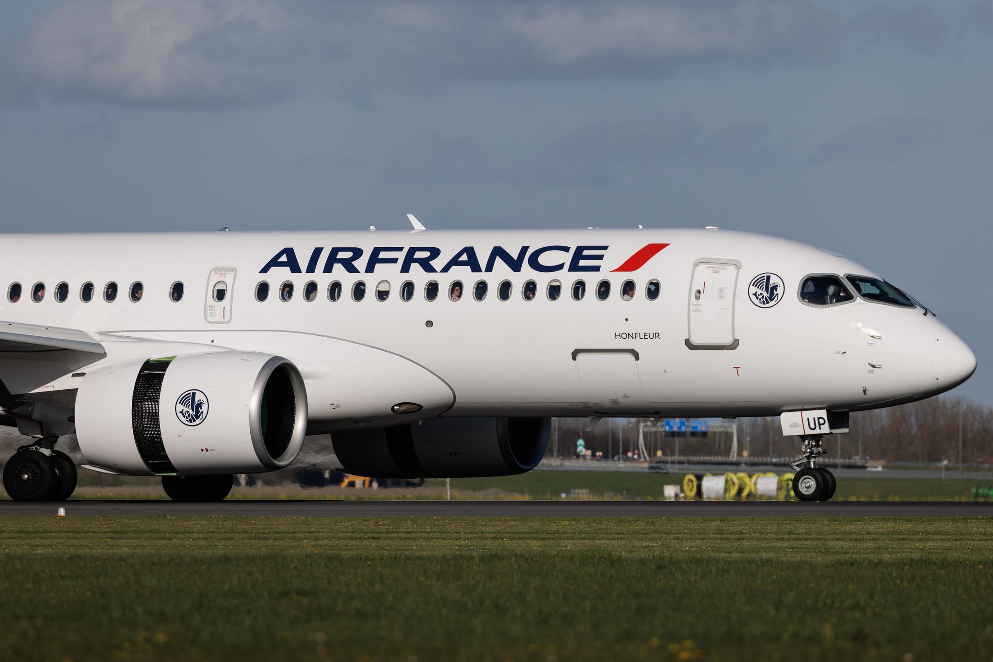 Amsterdam Schiphol: Air France (AF / AFR) | Airbus A220-300 BCS3 | F-HZUP | MSN 55196
