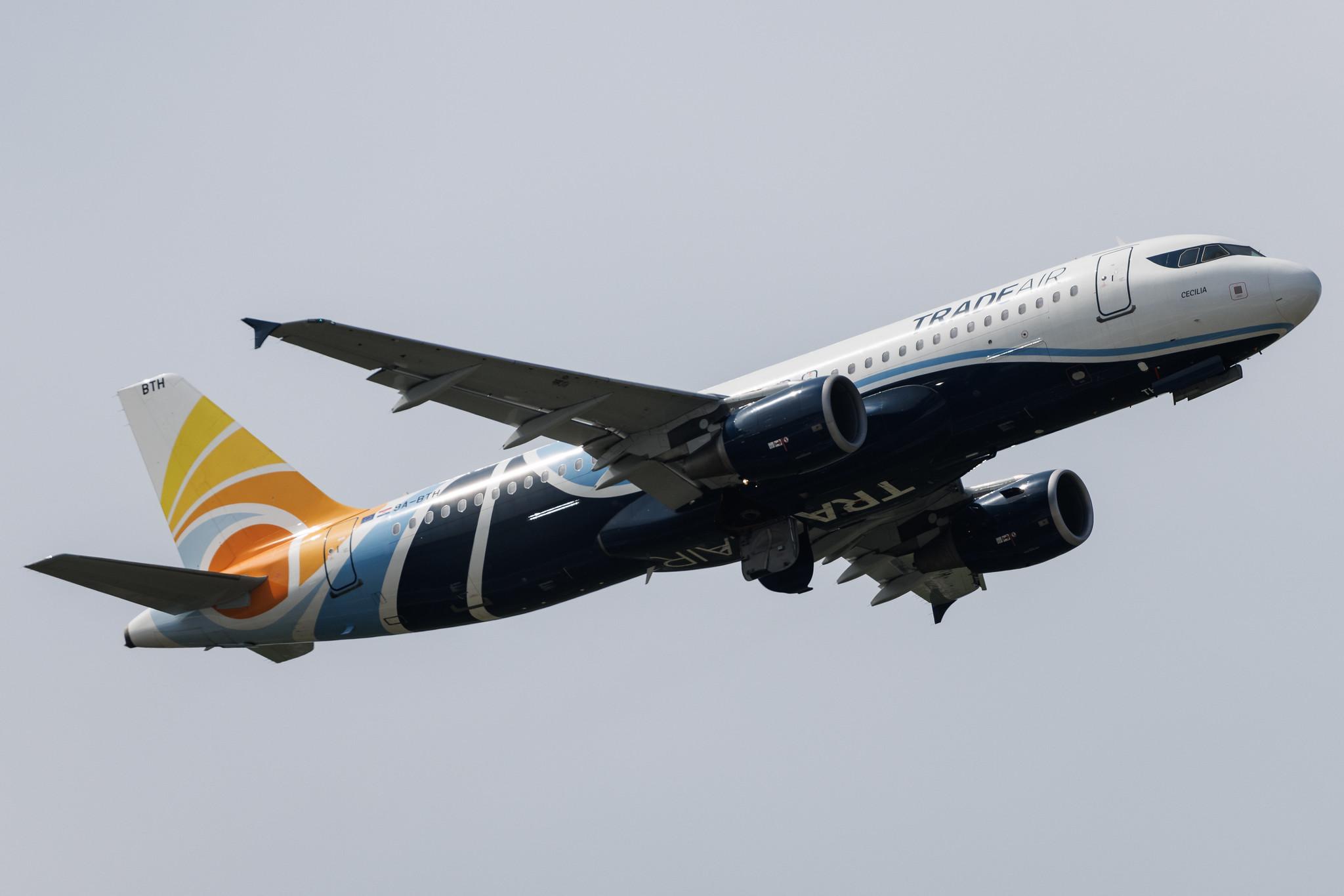 Hamburg Airport: Trade Air (C3 / TDR) | Airbus A320-214 A320 | 9A-BTH | MSN 1454