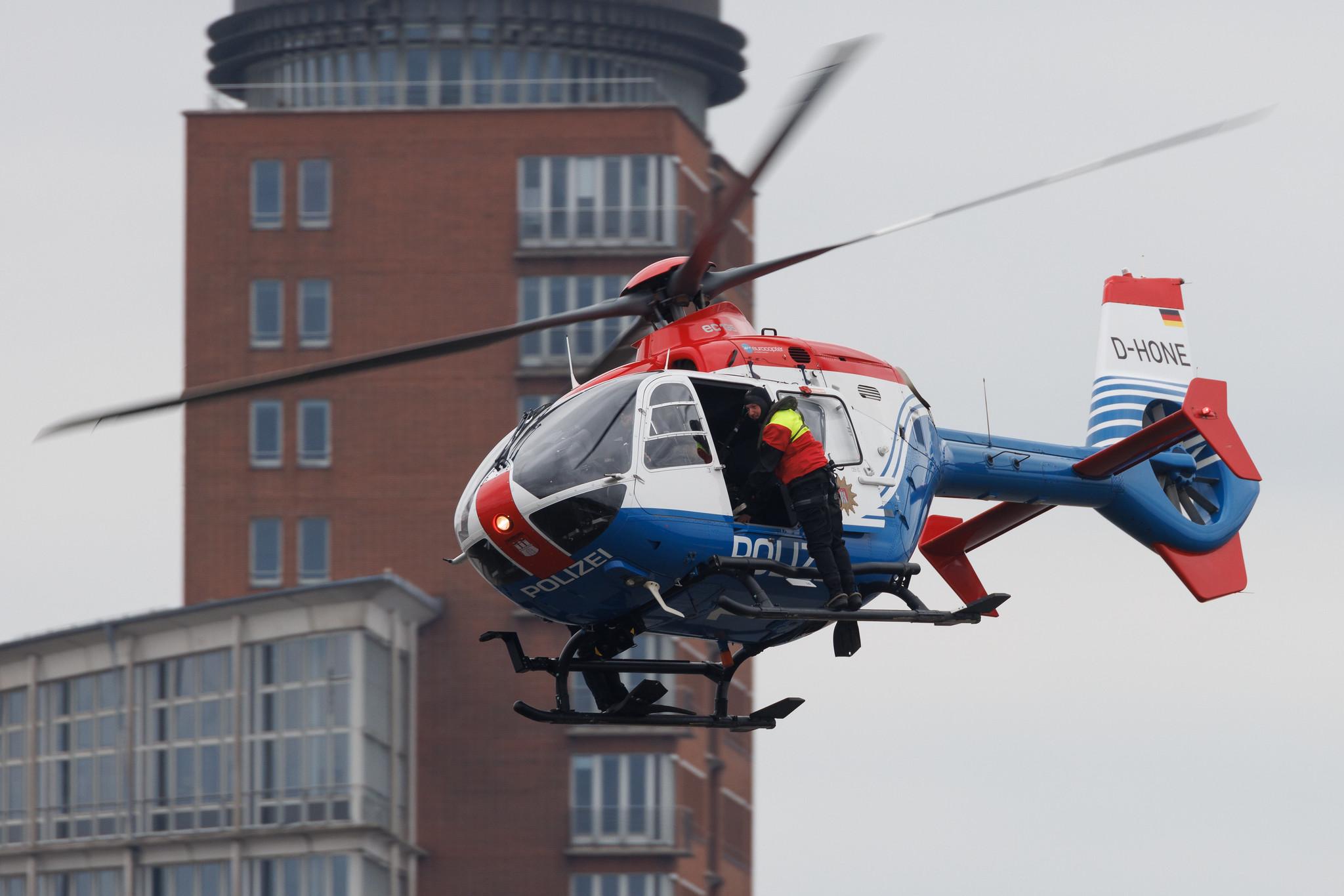 SOS Joint Rescue Operation: Polizei Hamburg | Airbus Helicopters H135 EC35 | D-HONE | MSN 0338