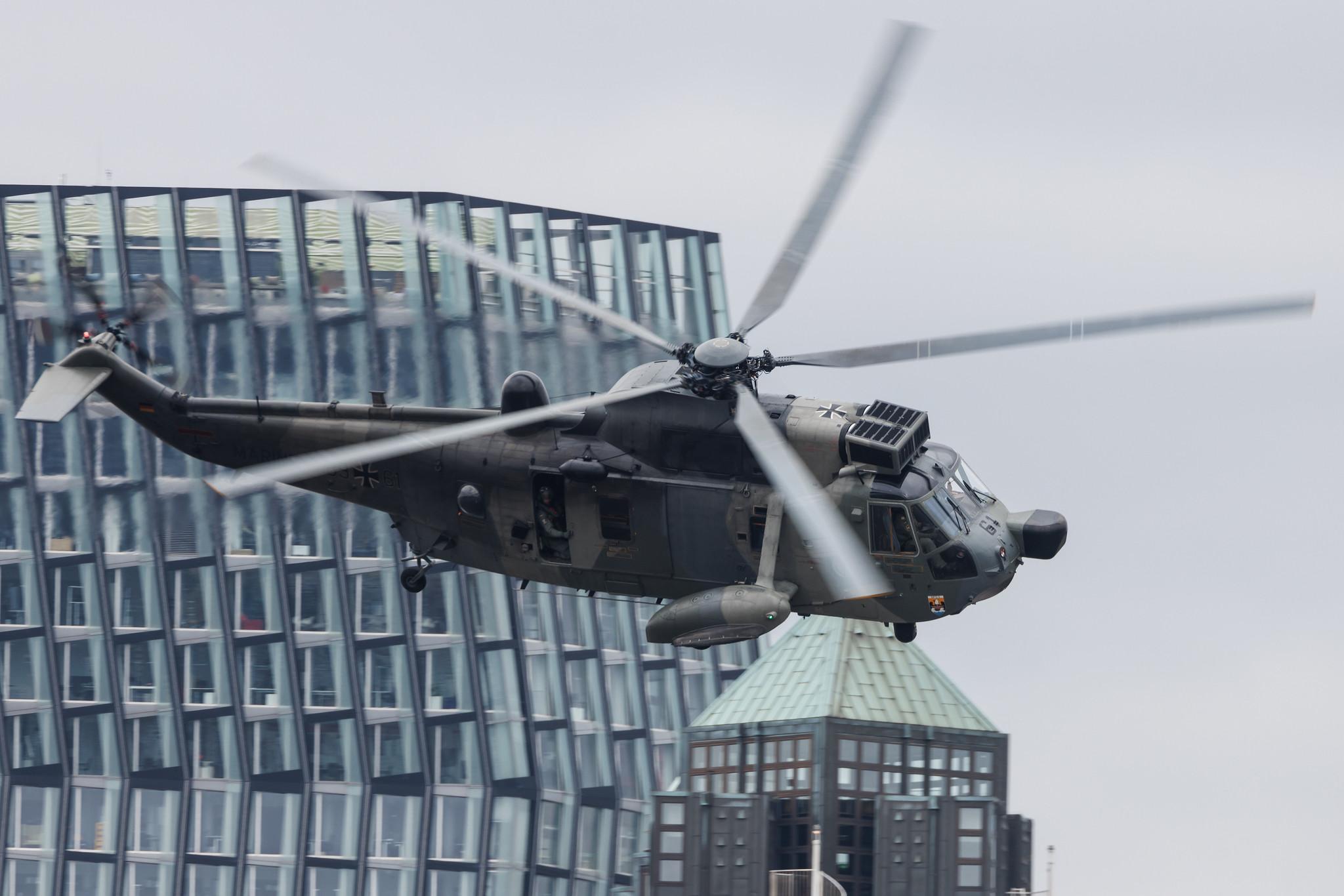 SOS Joint Rescue Operation: German Navy (/ GNY) | Westland Sea King Mk.41 | 89-61 | MSN WA830
