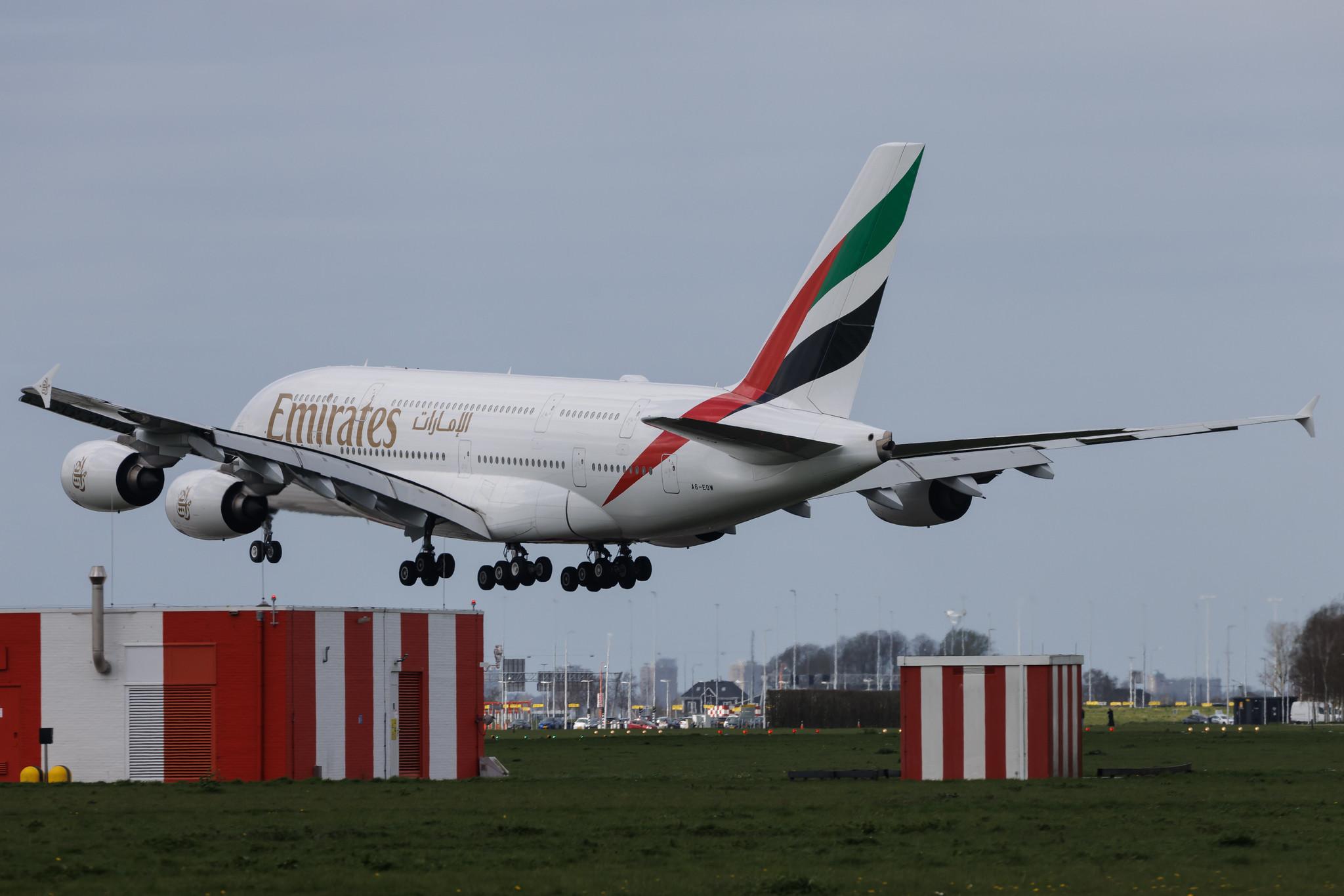 Amsterdam Schiphol: Emirates (EK / UAE) | Airbus A380-861 A388 | A6-EOW | MSN 207