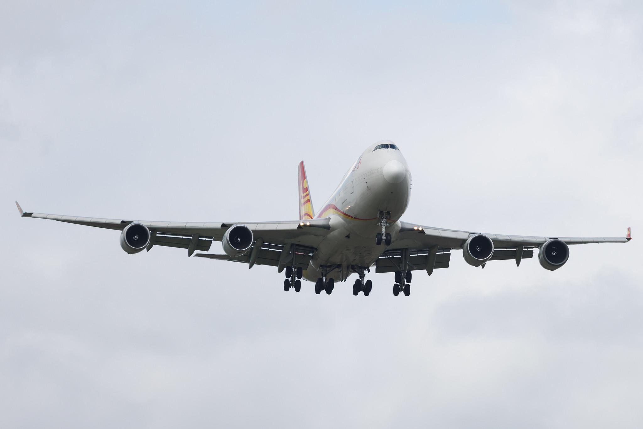 Amsterdam Schiphol: Suparna Airlines (Y8 / YZR) | Boeing 747-481(BDSF) B744 | B-2437 | MSN 25207