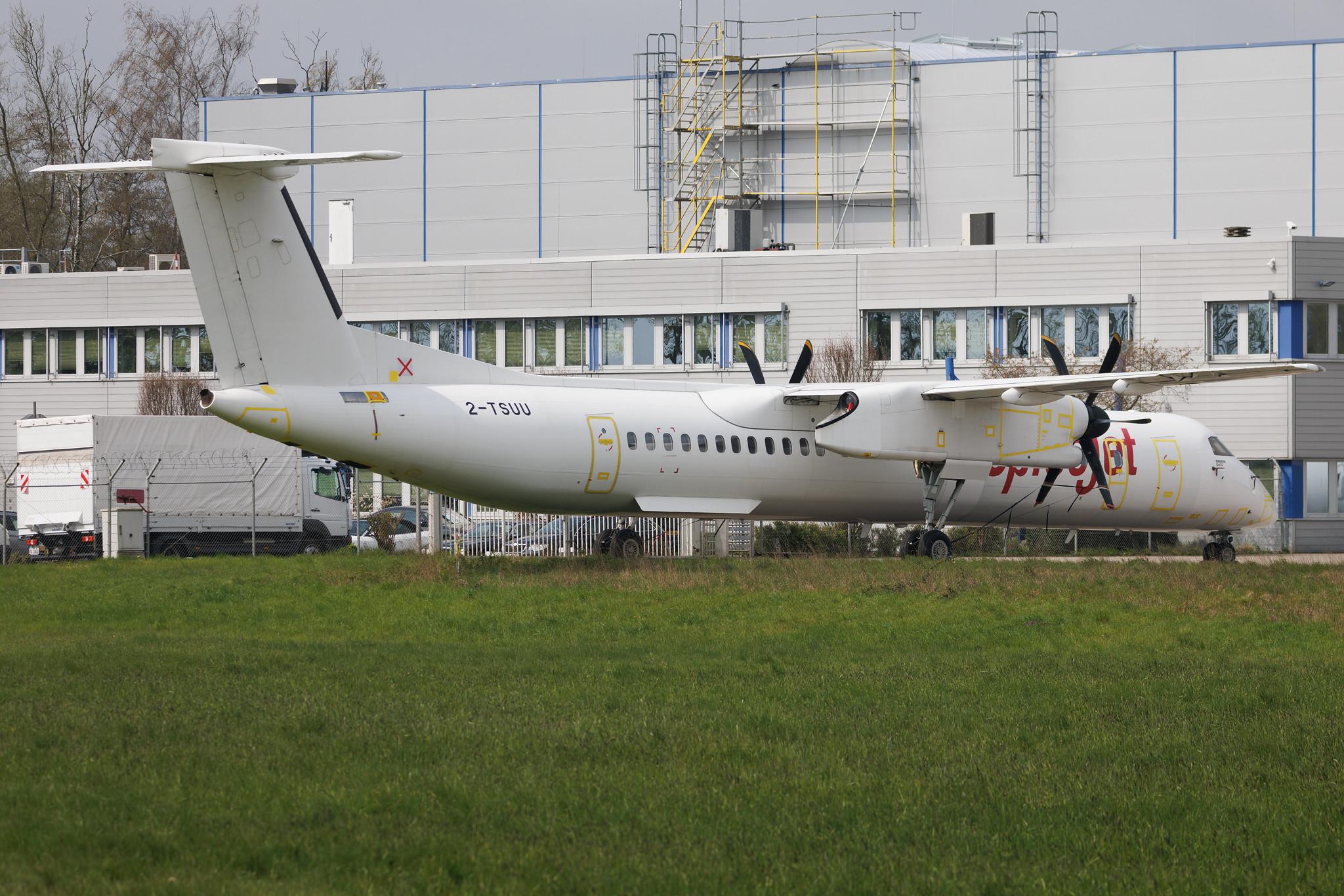 Verkehrslandeplatz Mönchengladbach: SpiceJet (SG / SEJ) | De Havilland Canada Dash 8-400 DH8D | 2-TSUU | MSN 4336