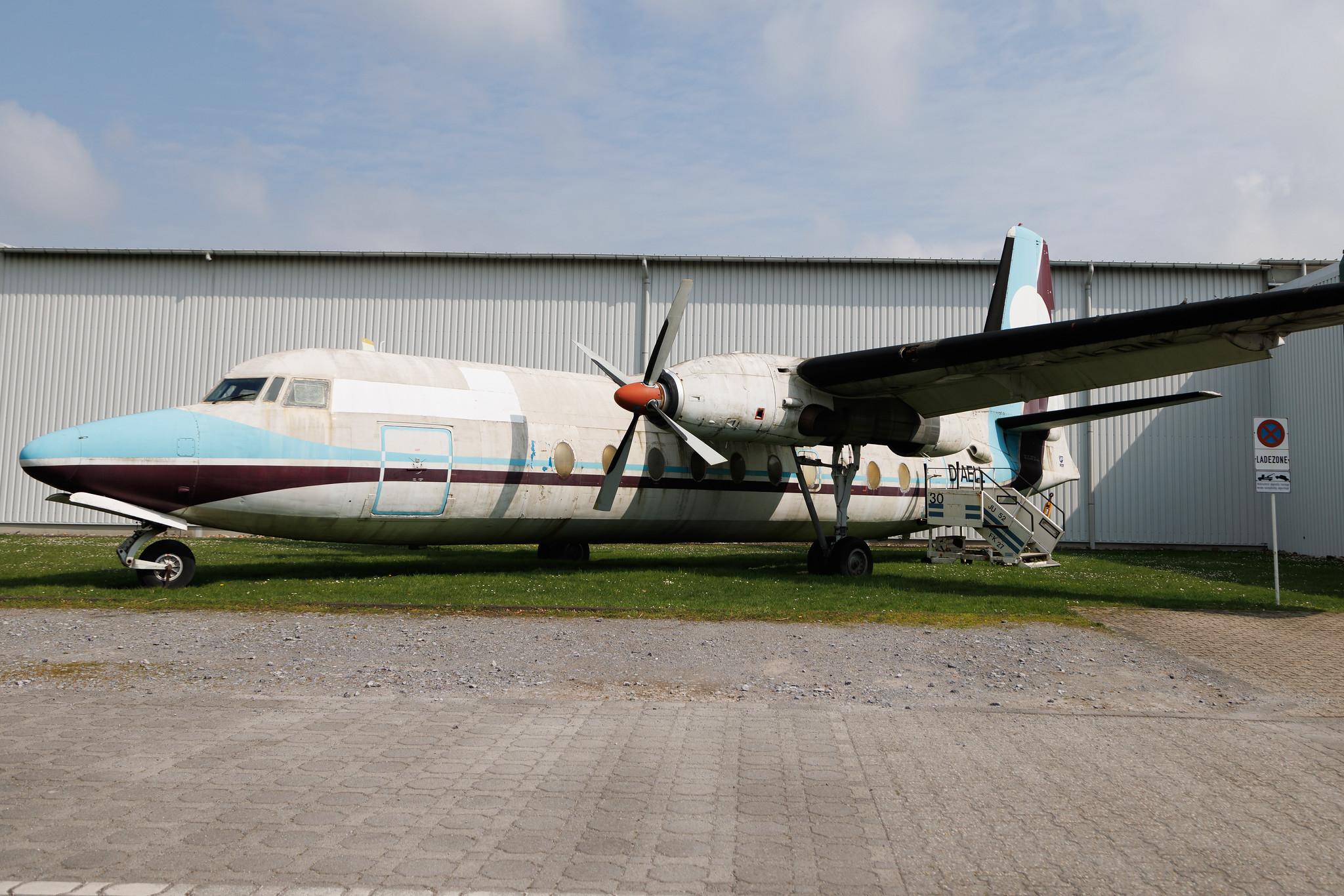 Verkehrslandeplatz Mönchengladbach: WDL Aviation (WH / WDL) | Fokker F27-200 Friendship F27 | D-AELL | MSN 10414