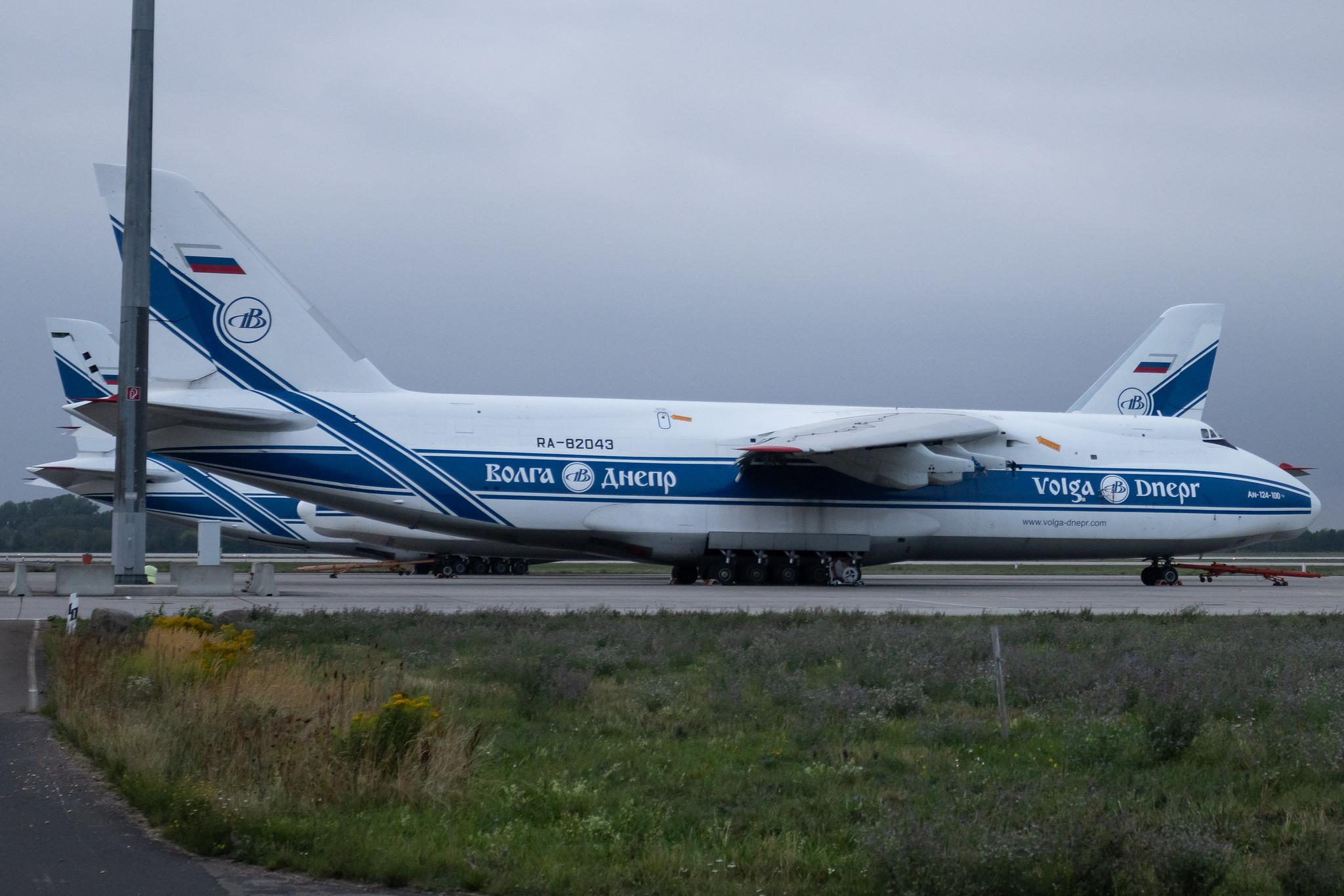 Leipzig Halle Airport: Volga-Dnepr Airlines (VI / VDA) | A124 | RA-82043 | MSN 9773054155101