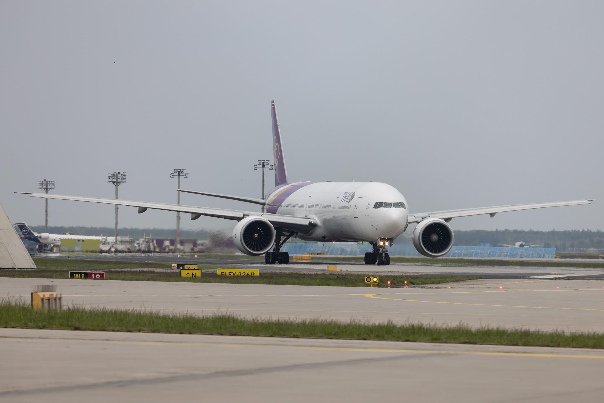 Frankfurt Airport: Thai Airways (TG / THA) | Boeing 777-3AL(ER) B77W | HS-TKM | MSN 41522
