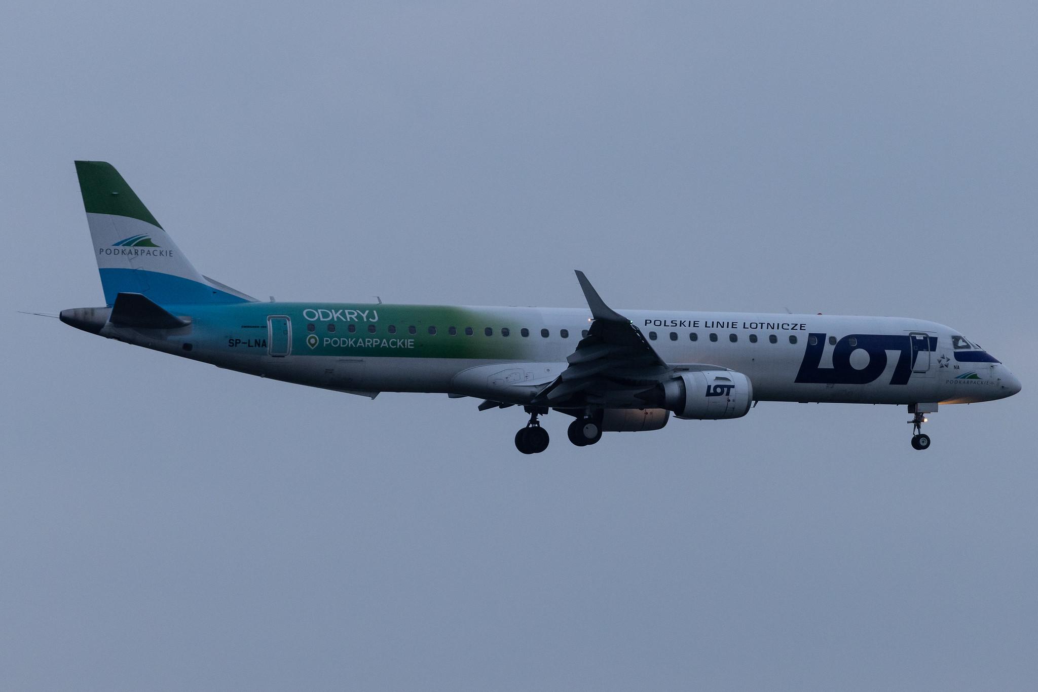 Frankfurt Airport: LOT (LO / LOT) |  Livery: Podkarpackie Livery |  Embraer E195LR E195 | SP-LNA | MSN 19000415