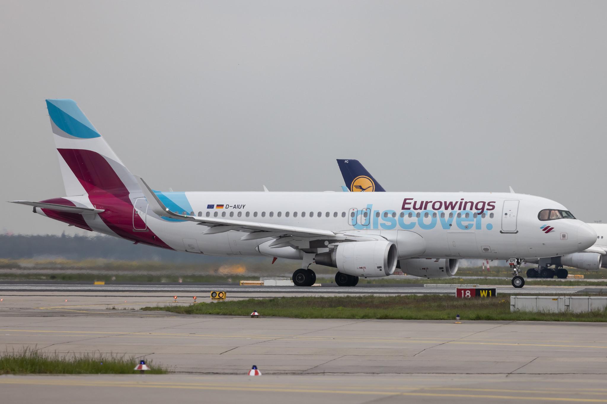 Frankfurt Airport: Eurowings Discover (4Y / OCN) | Airbus A320-214 A320 | D-AIUY | MSN 7355