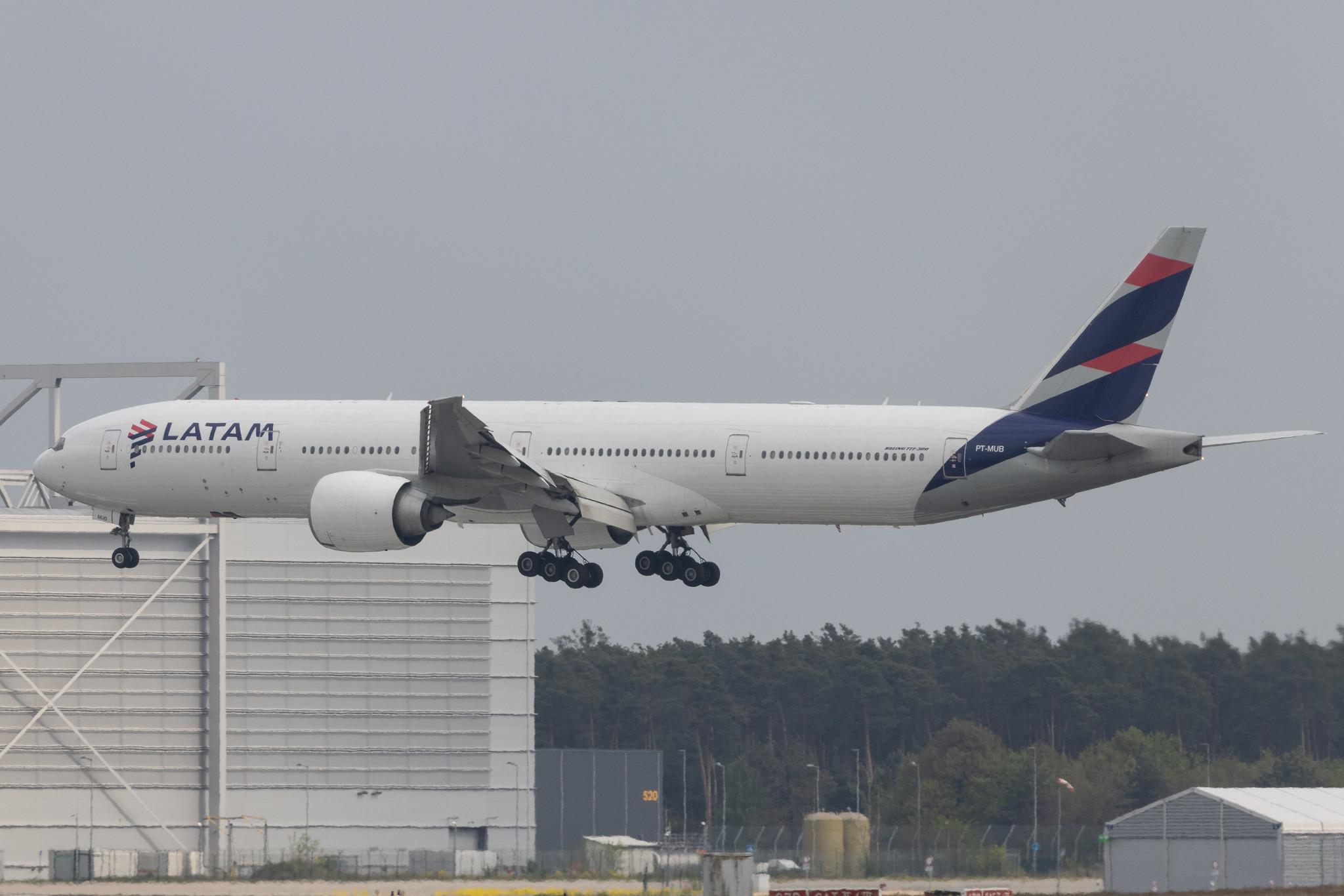 Frankfurt Airport: LATAM Airlines (LA / LAN) | Operator: LATAM Brasil | Boeing 777-32W(ER) B77W | PT-MUB | MSN 37665