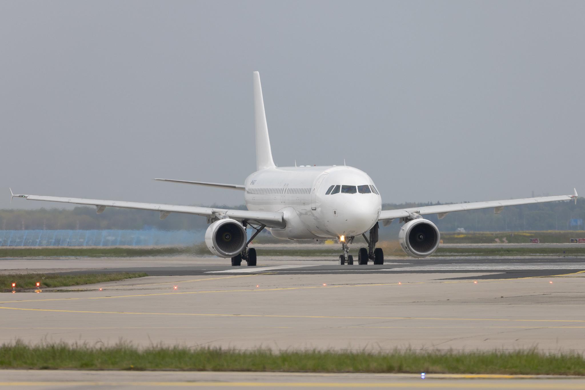 Frankfurt Airport: SmartLynx (6Y / ART) | Operator: SmartLynx Malta | Airbus A320-214 A320 | 9H-SLD | MSN 03396