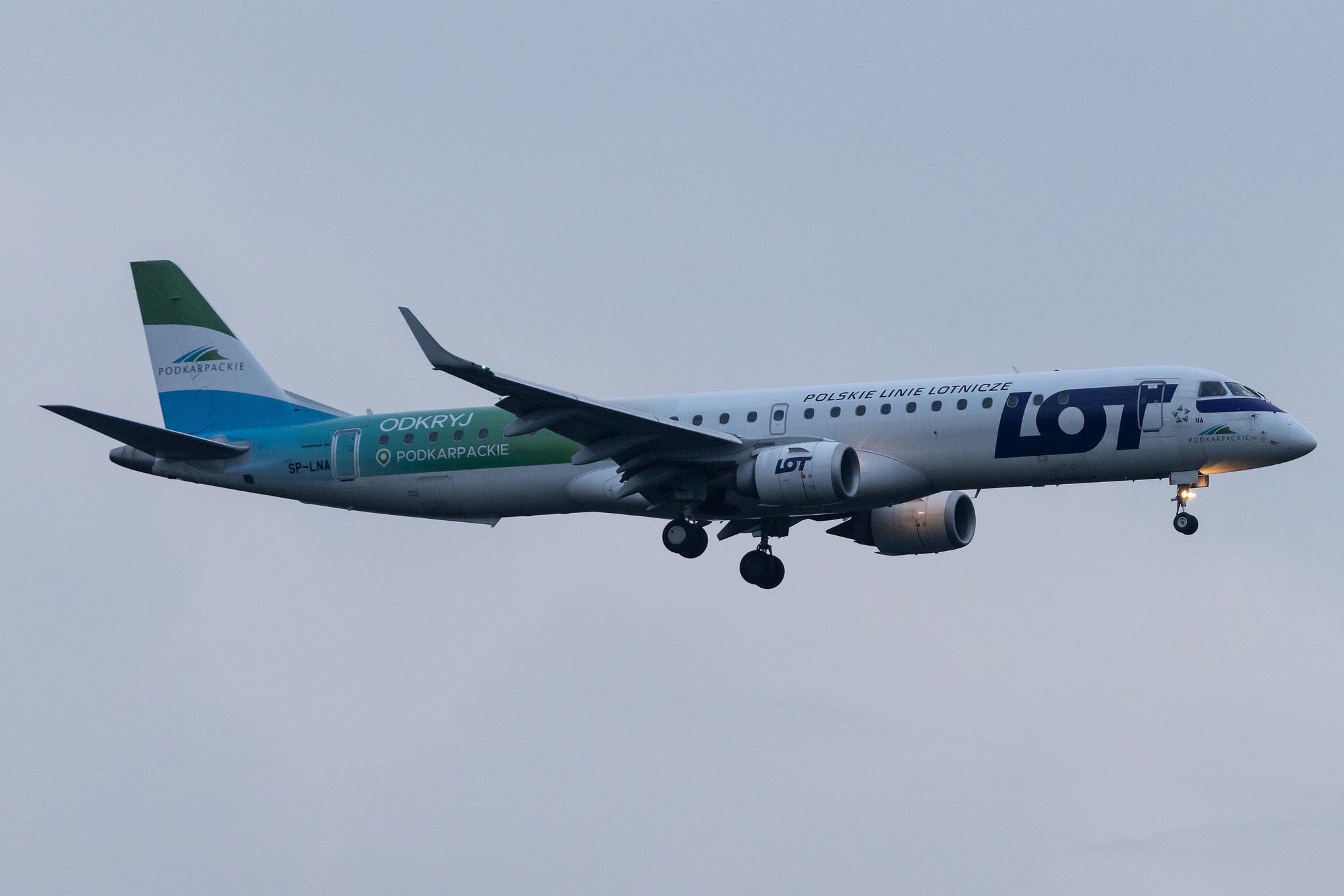 Frankfurt Airport: LOT (LO / LOT) |  Livery: Podkarpackie Livery |  Embraer E195LR E195 | SP-LNA | MSN 19000415