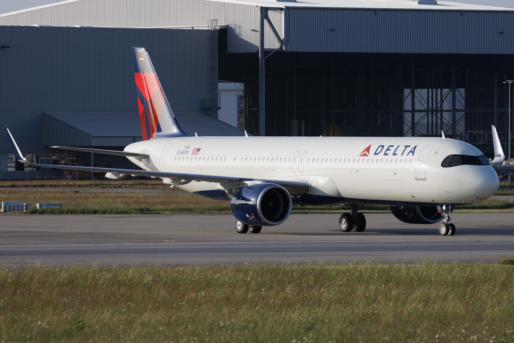 Hamburg Finkenwerder: Delta Air Lines (DL / DAL) | Airbus A321-271NX A21N | D-AVXV | N525DA | MSN 11246