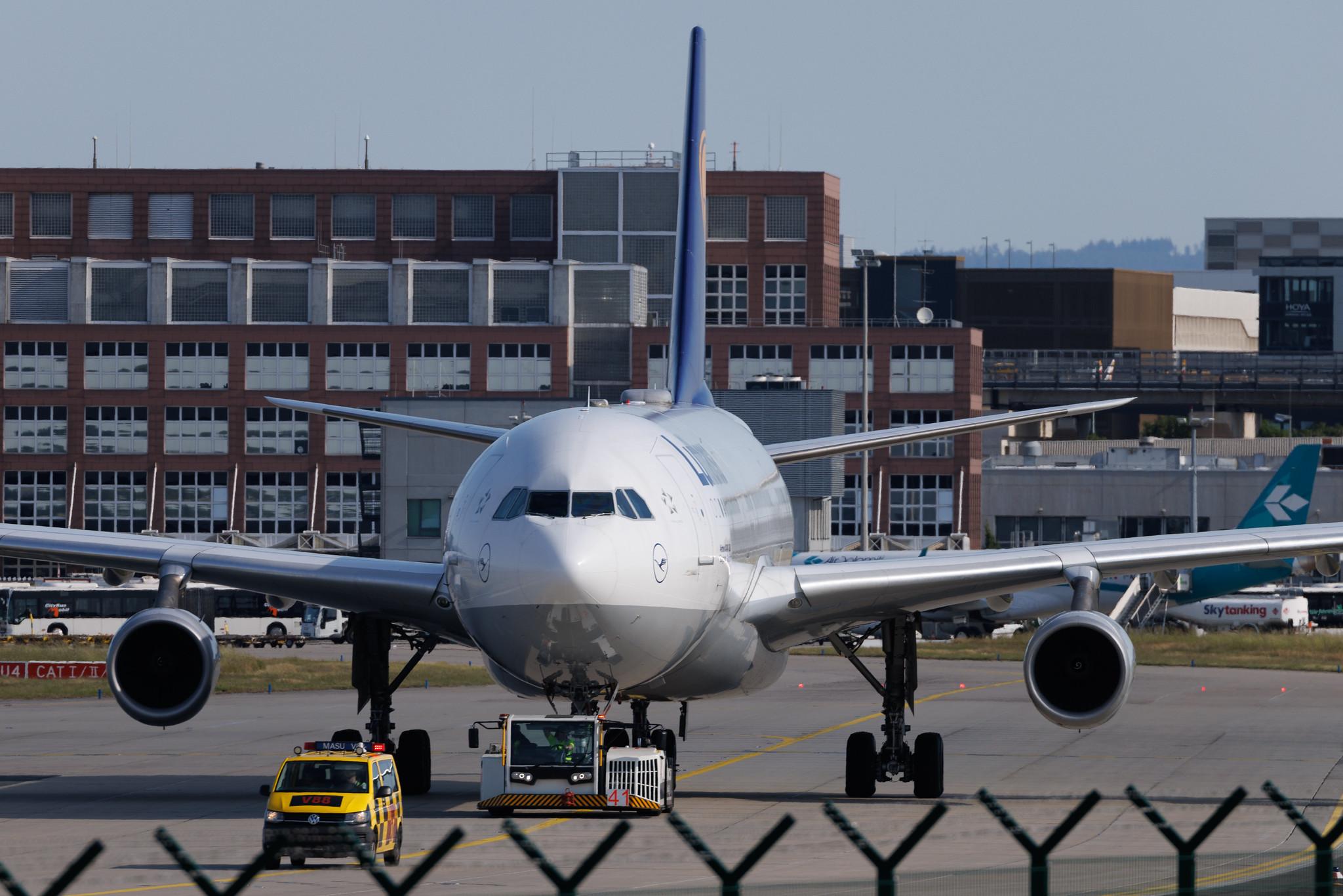 Frankfurt Airport: Lufthansa (LH / DLH) | Airbus A340-313 A343 | D-AIGS | MSN 0297