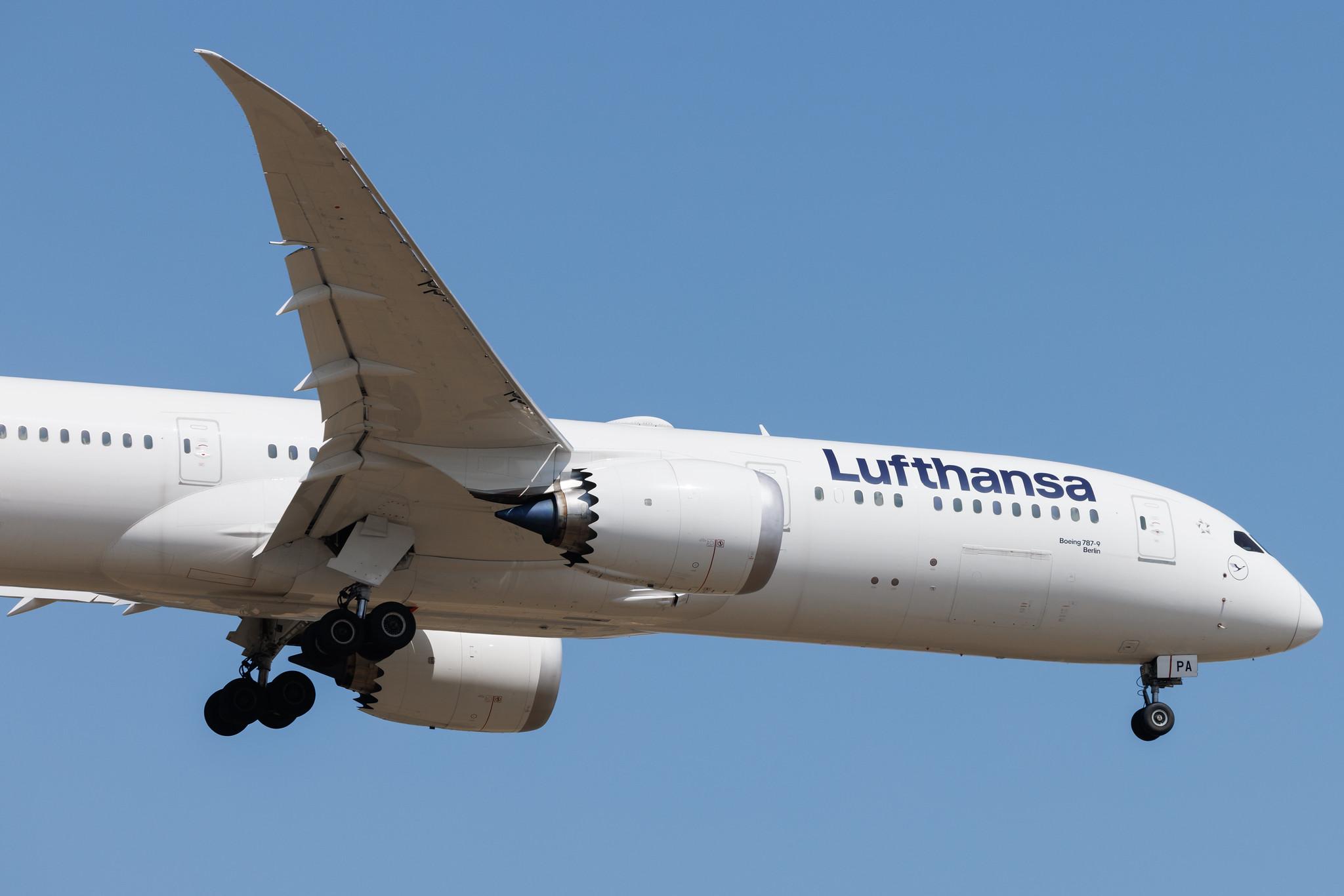 Frankfurt Airport: Lufthansa (LH / DLH) | Boeing 787-9 Dreamliner B789 | D-ABPA | MSN 62730