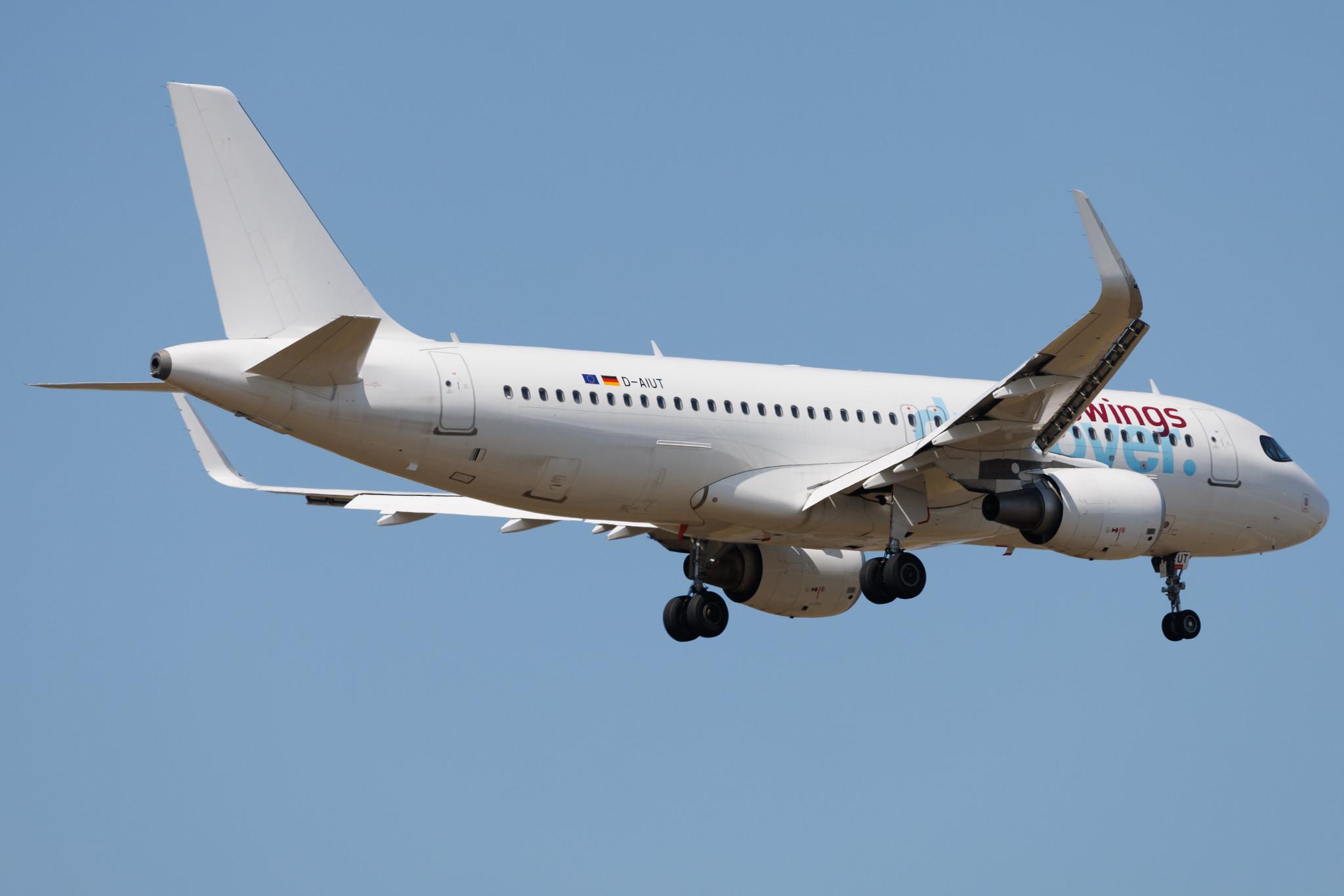 Frankfurt Airport: Eurowings Discover (4Y / OCN) | Airbus A320-214 A320 | D-AIUT | MSN 7115