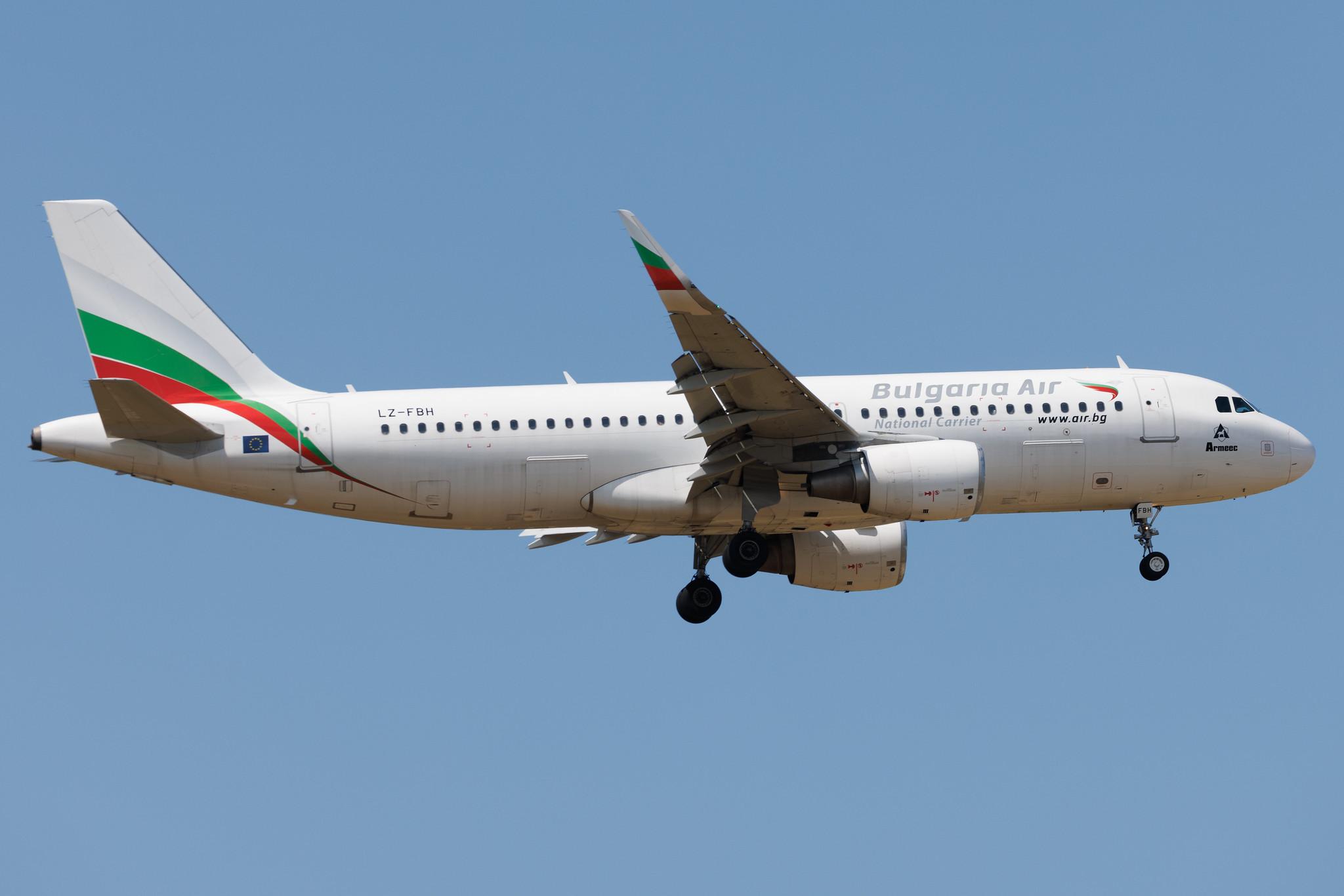 Frankfurt Airport: Bulgaria Air (FB / LZB) | Airbus A320-214 A320 | LZ-FBH | MSN 7238