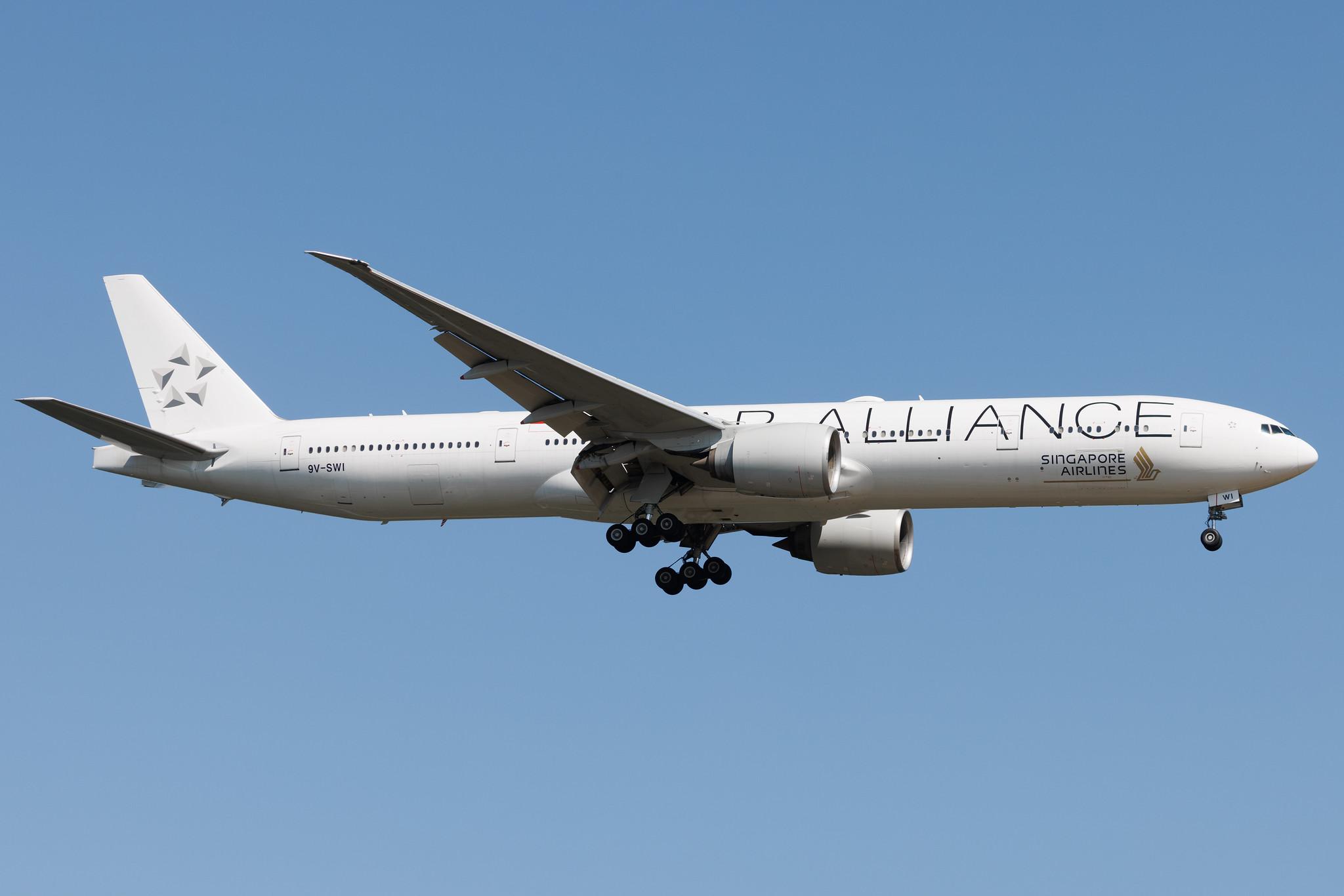 Frankfurt Airport: Singapore Airlines (SQ / SIA) | Livery: Star Alliance livery | Boeing 777-312(ER) B77W | 9V-SWI | MSN 34574