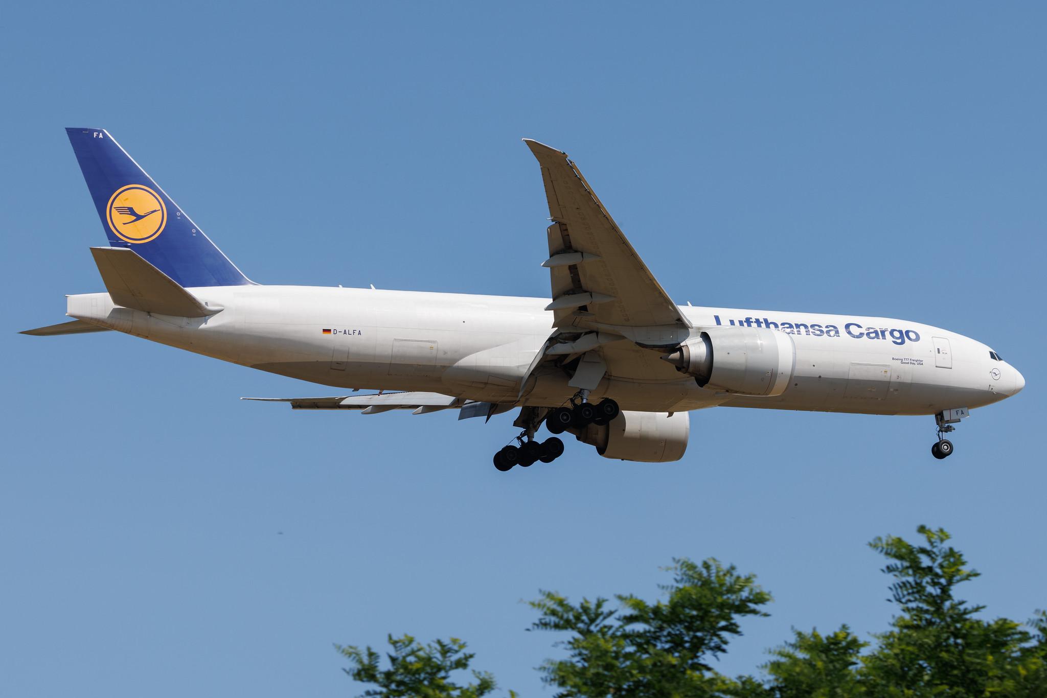 Frankfurt Airport: Lufthansa Cargo (/ GEC) | Boeing 777-FBT B77L | D-ALFA | MSN 41674