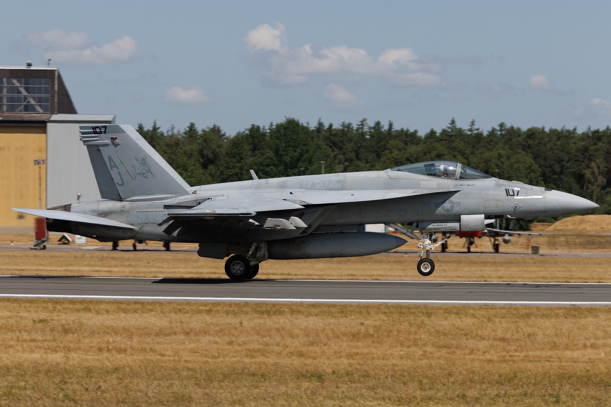 Fliegerhorst Hohn: United States - US Navy (USN) | Boeing F/A-18E Super Hornet F18 | 166867 | MSN E169