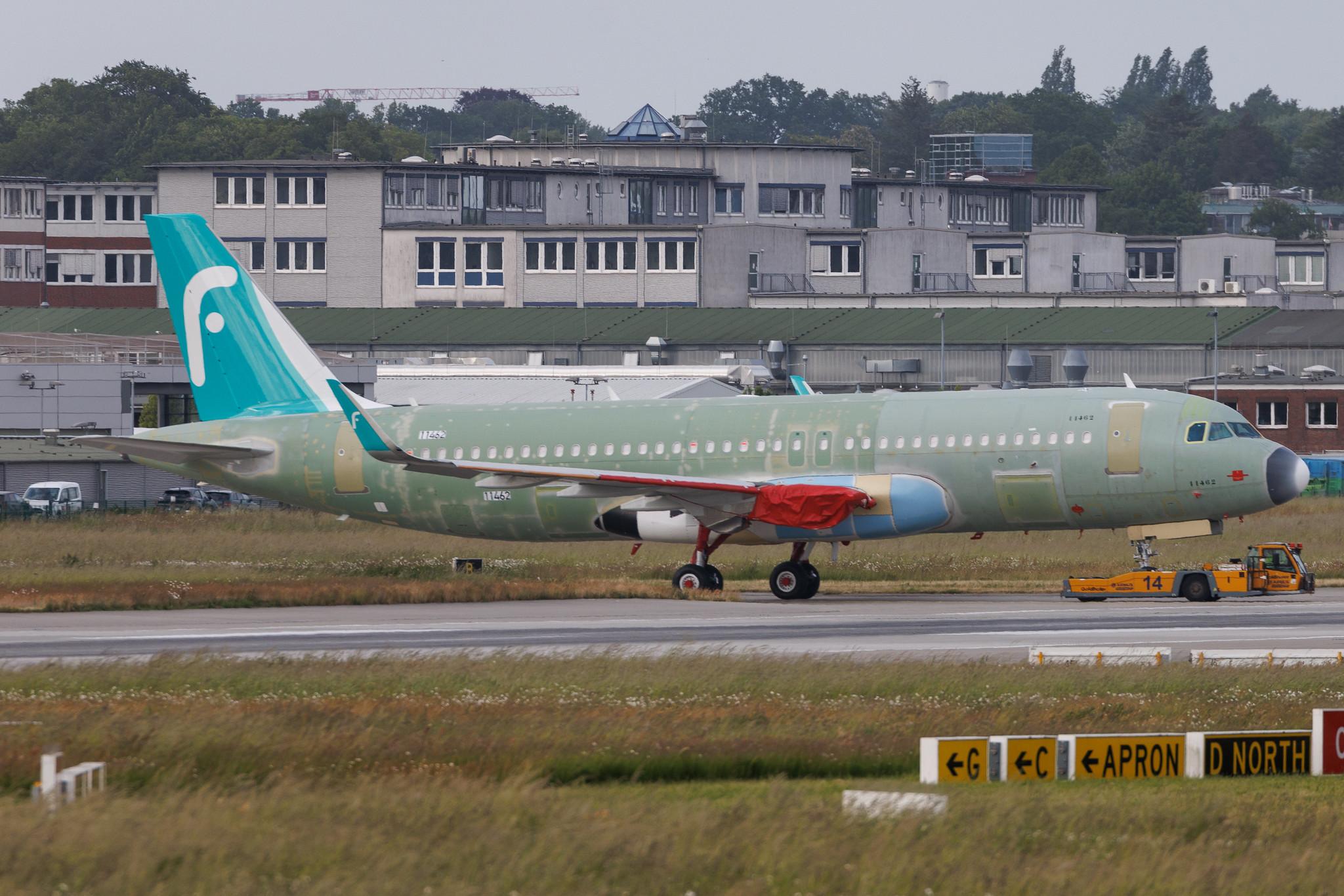Hamburg Finkenwerder: Flynas | Airbus A320-251N A20N | D-AUBF | HZ-NS66 | MSN 11462