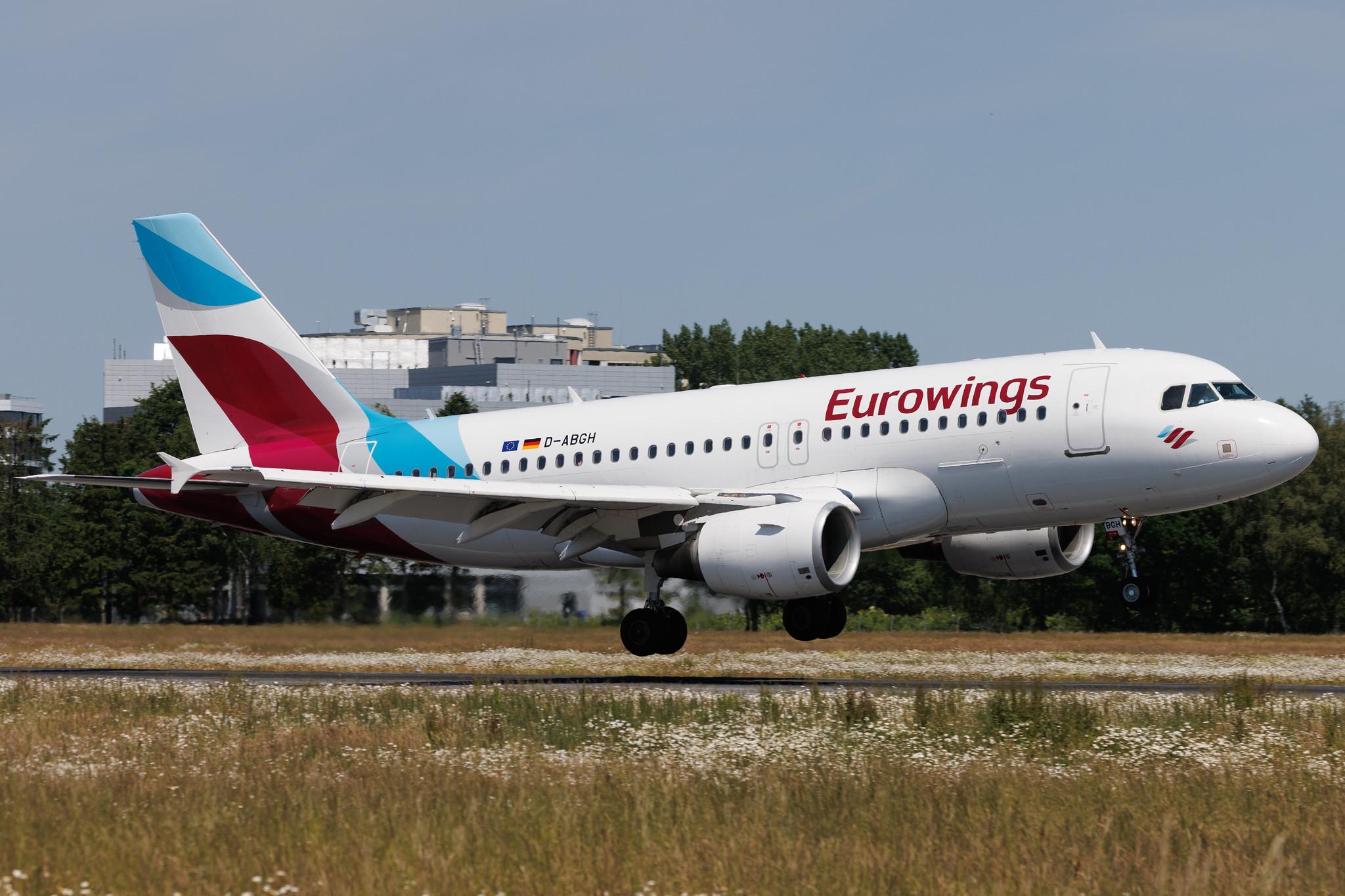 Hamburg Airport: Eurowings (EW / EWG) | Airbus A320-214 A320 | D-ABHG | MSN 2867