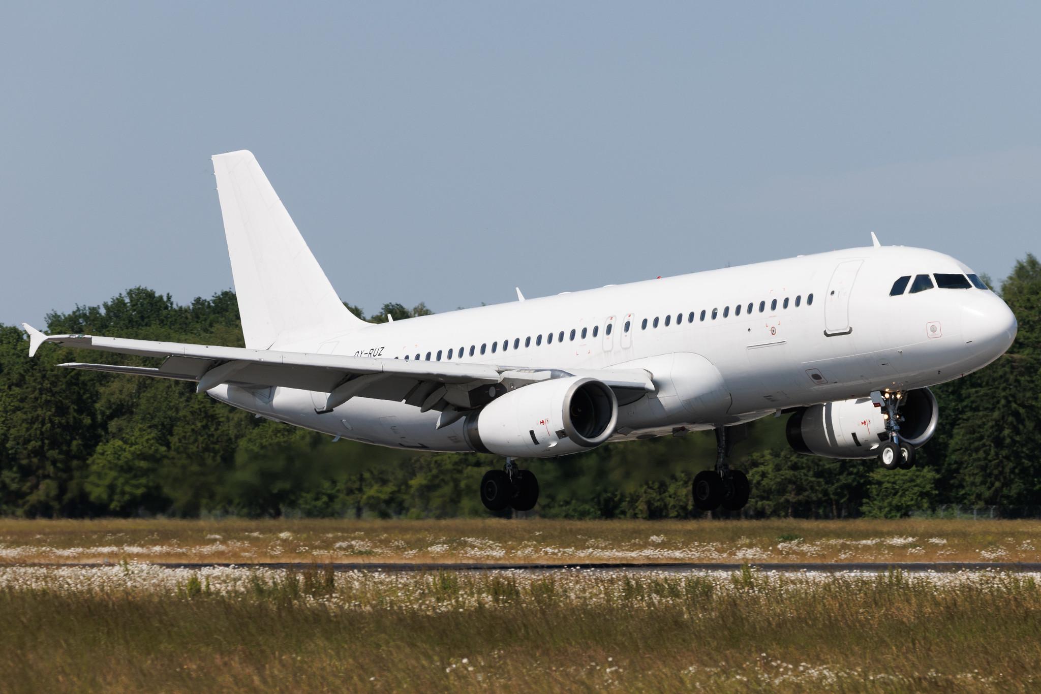 Hamburg Airport: DAT (DX / DTR) | Airbus A320-232 A320 | OY-RUZ | MSN 0839