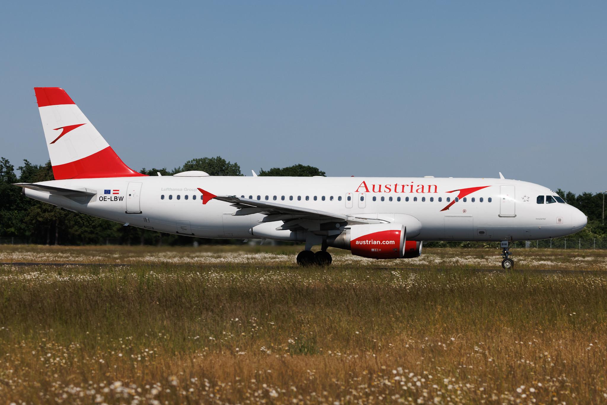 Hamburg Airport: Austrian Airlines (OS / AUA) | Airbus A320-214 A320 | OE-LBW | MSN 1678