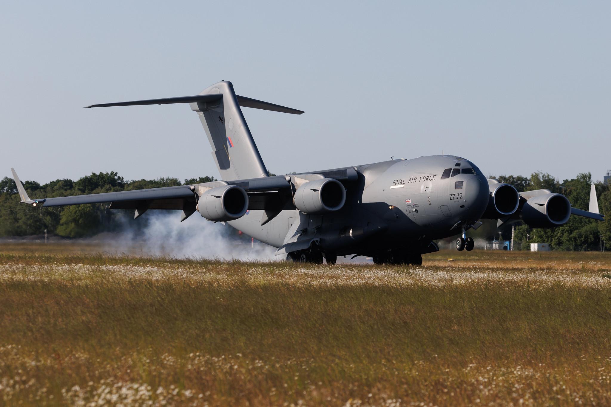 Hamburg Airport: United Kingdom - Royal Air Force (RAF) (/ RRR) | Operator: United Kingdom - Royal Air Force Air Transport | Boeing C-17A Globemaster III C17 | ZZ172 | MSN 50079/UK-2