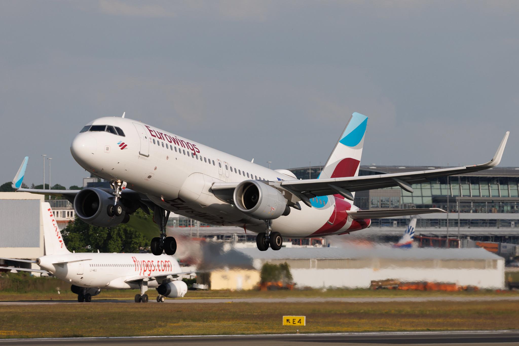 Hamburg Airport: Eurowings (EW / EWG) | Airbus A320-214 A320 | D-AEWQ | MSN 7398