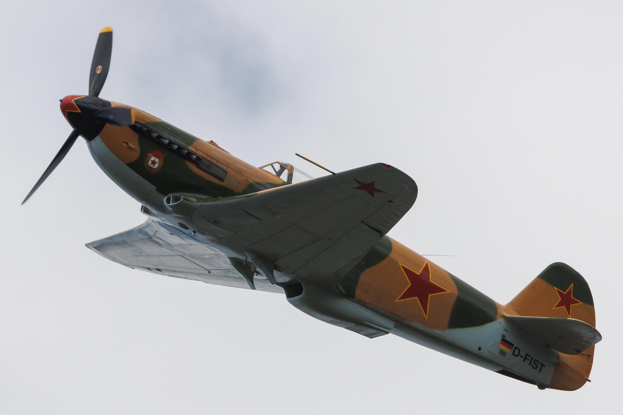 Flugplatz Bienenfarm: Private owner | Yakovlev YAK-9 YAK9 | D-FIST | MSN 2035