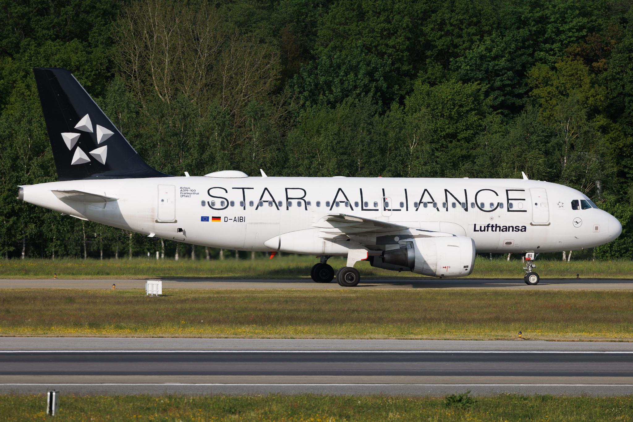 Hamburg Airport: Lufthansa (LH / DLH) | Livery: Star Alliance Livery | Airbus A319-112 A319 | D-AIBI | MSN 5284