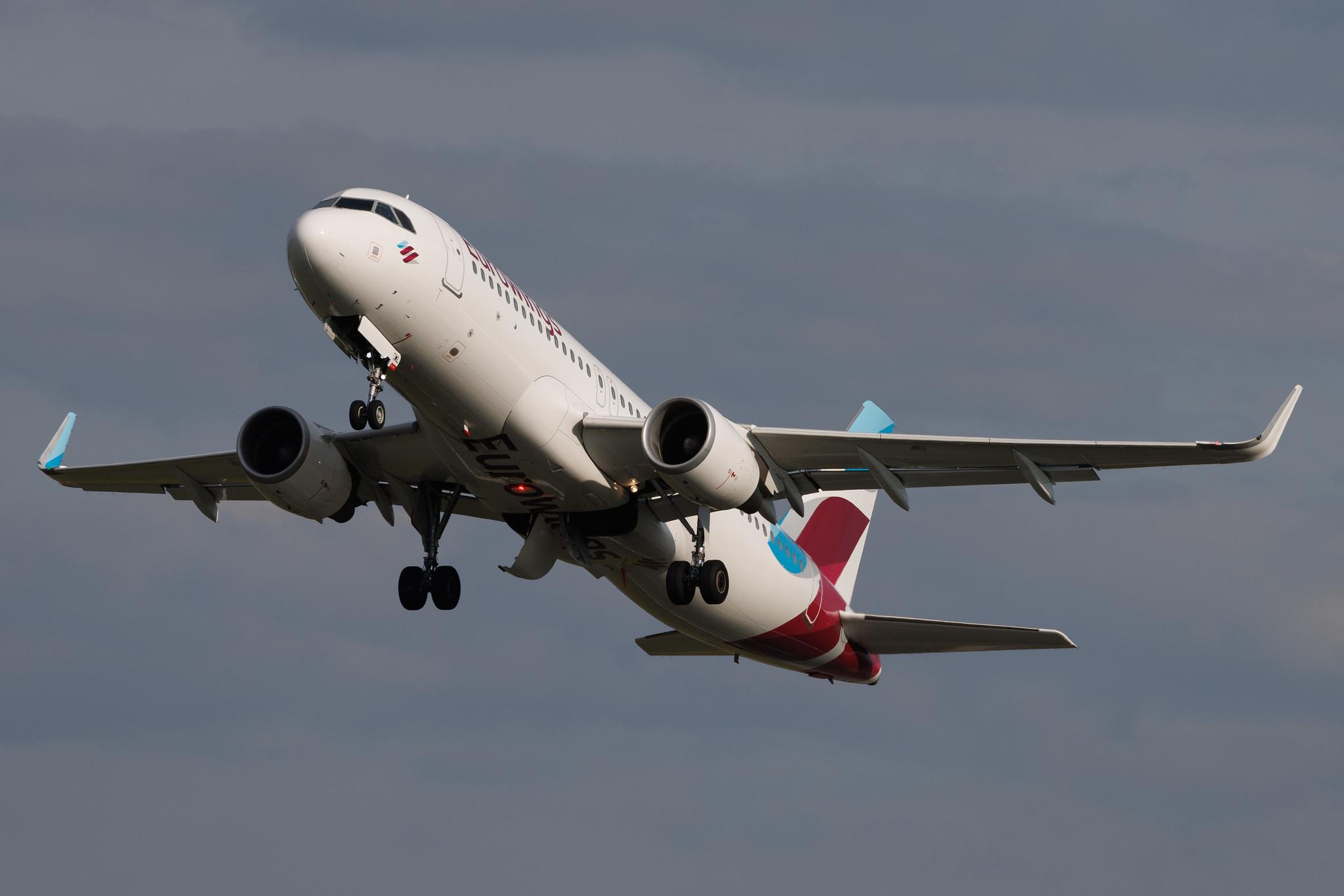 Hamburg Airport: Eurowings (EW / EWG) | Airbus A320-214 A320 | D-AEWL | MSN 7263