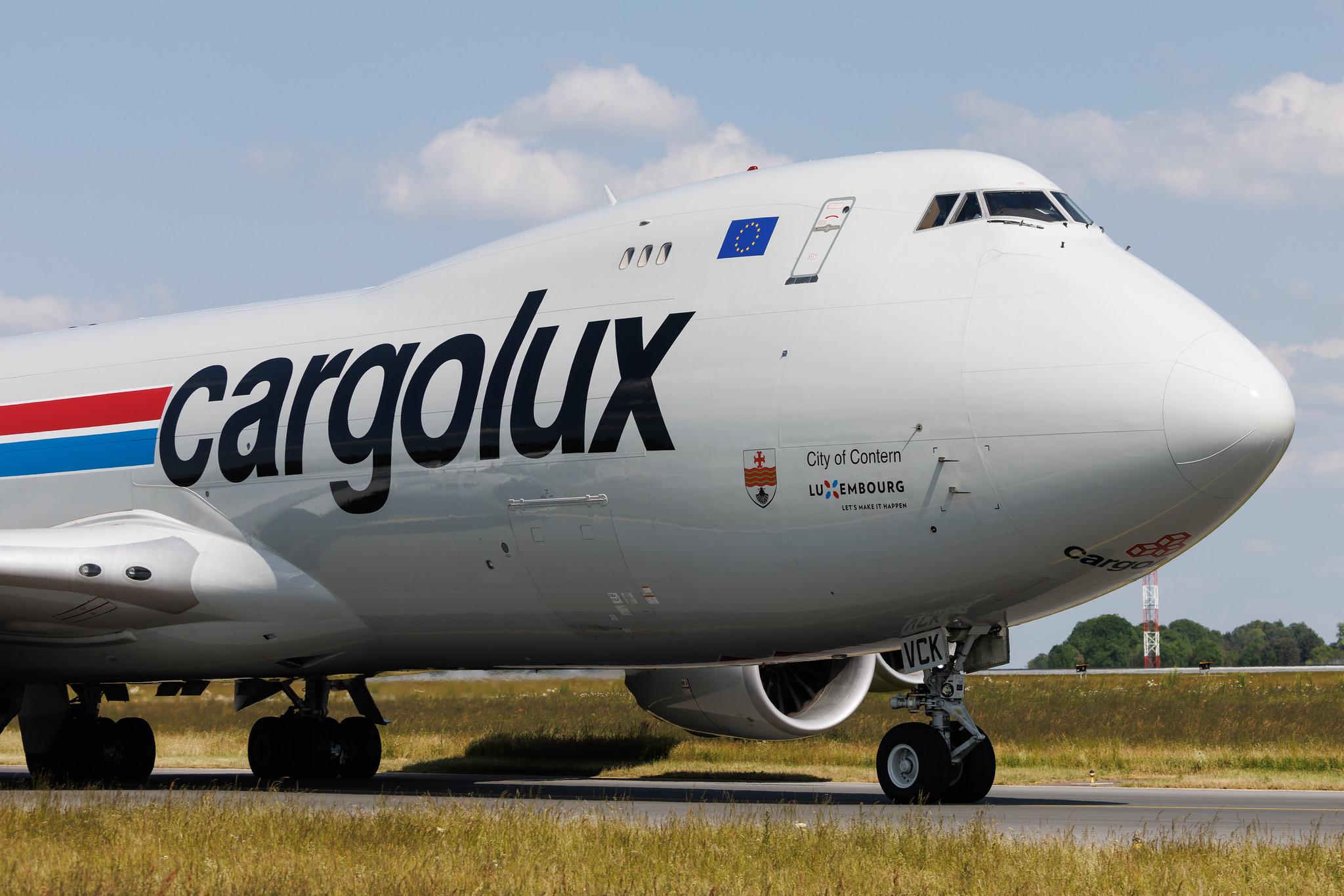 Luxembourg Findel Airport: Cargolux (CV / CLX) | Boeing 747-8R7F B748 | LX-VCK | MSN 38078