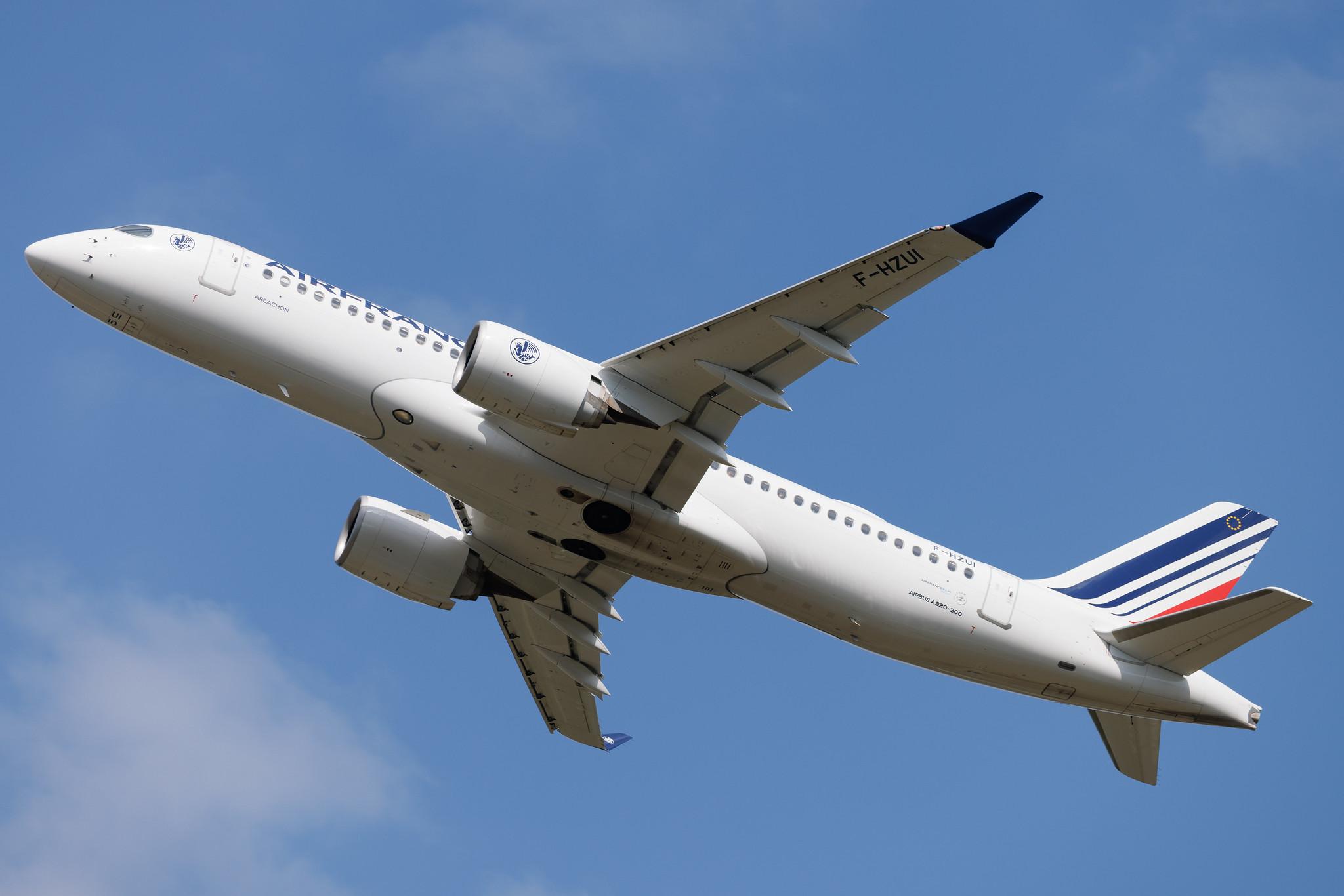 Hamburg Airport: Air France (AF / AFR) | Airbus A220-300 BCS3 | F-HZUI | MSN 55159