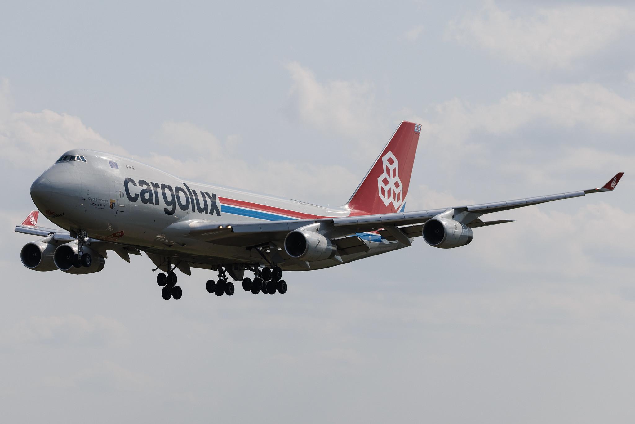 Luxembourg Findel Airport: Cargolux Italia (C8 / ICV) | Boeing 747-4R7(F) B744 | LX-TCV | MSN 30401