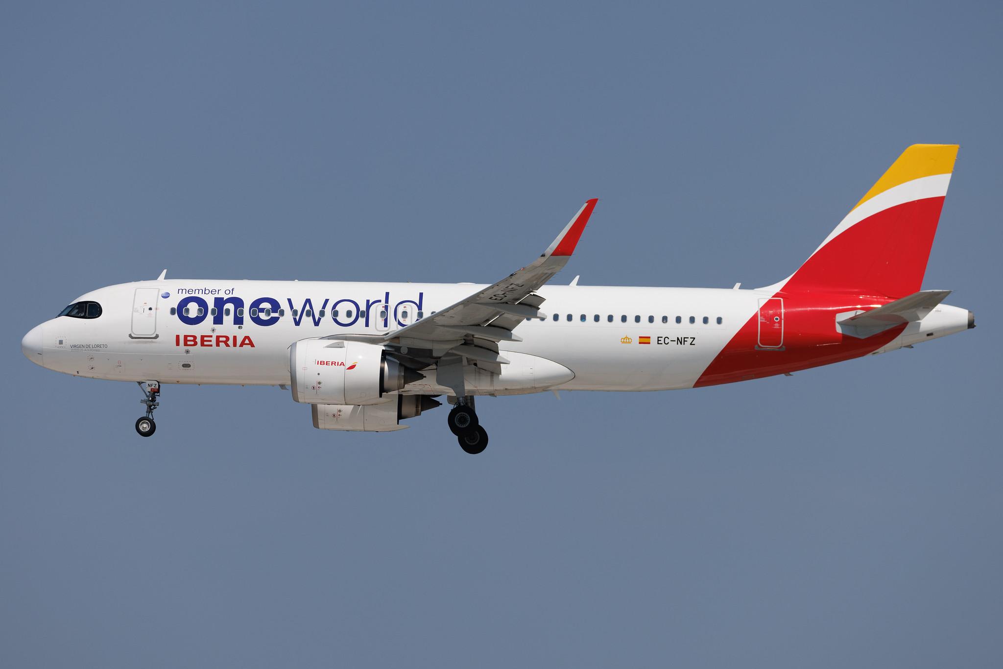 Hamburg Airport: Iberia (IB / IBE) | Livery: Oneworld Livery | Airbus A320-251N A20N | EC-NFZ | MSN 10002