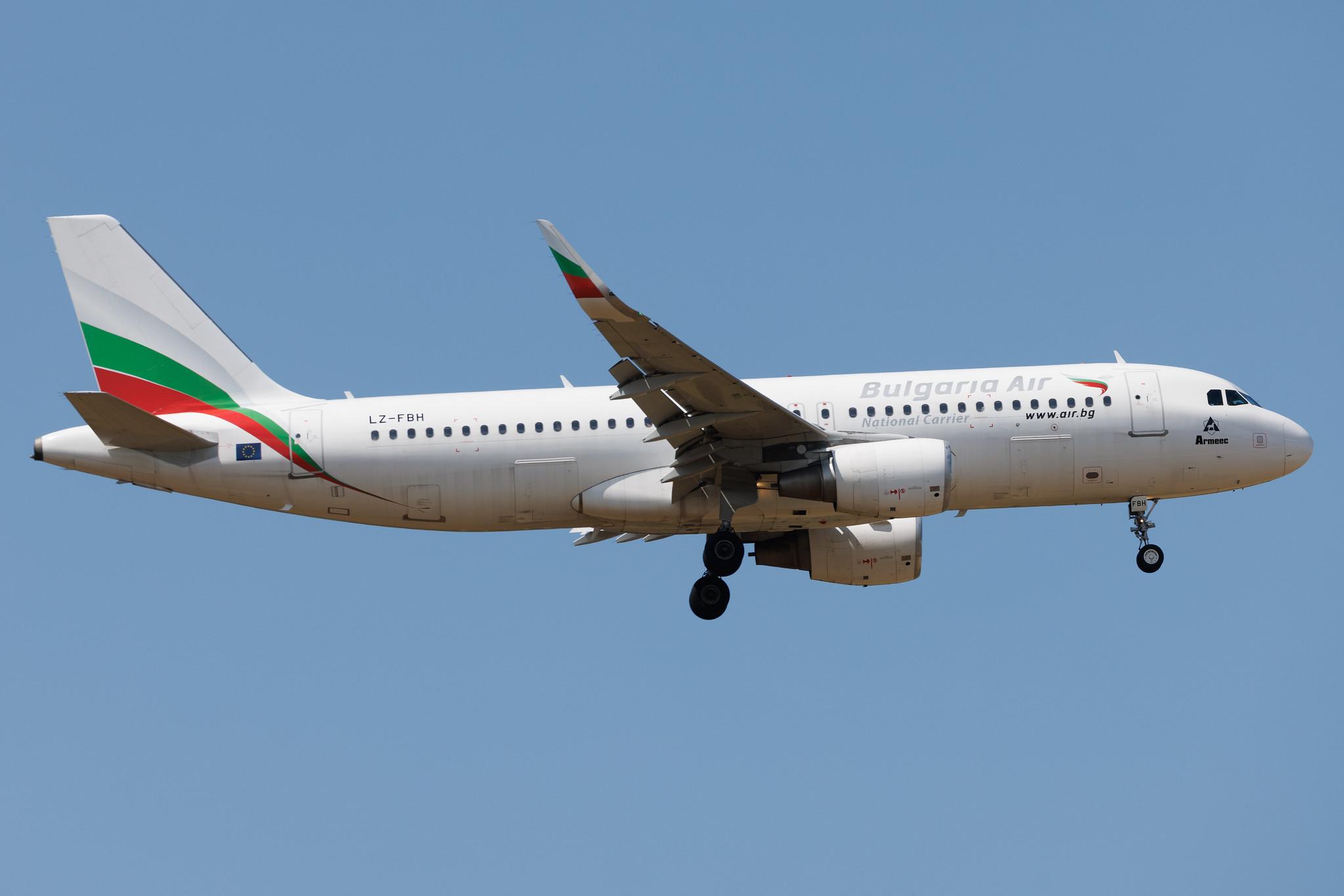 Frankfurt Airport: Bulgaria Air (FB / LZB) | Airbus A320-214 A320 | LZ-FBH | MSN 7238