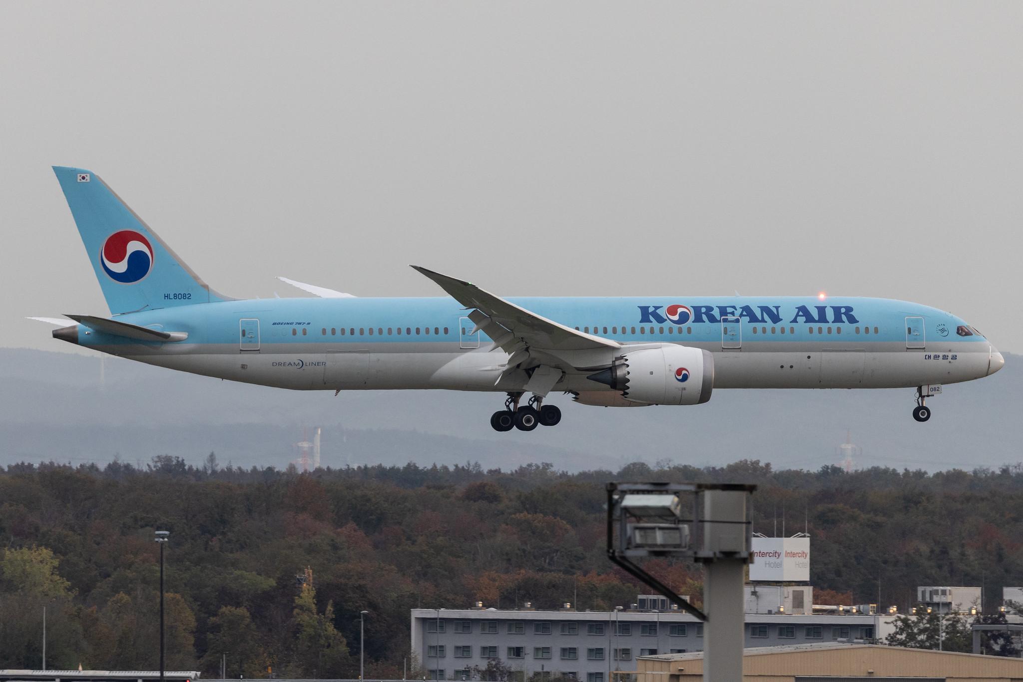 Frankfurt Airport: Korean Air (KE / KAL) | Boeing 787-9 Dreamliner B789 | HL8082 | MSN 34811