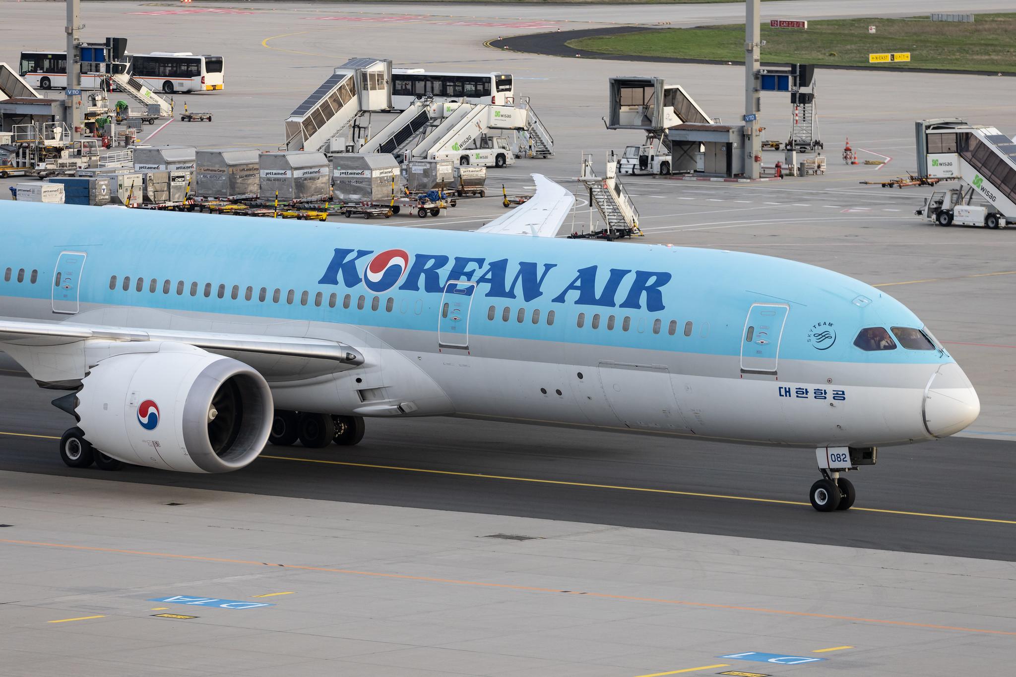 Frankfurt Airport: Korean Air (KE / KAL) | Boeing 787-9 Dreamliner B789 | HL8082 | MSN 34811