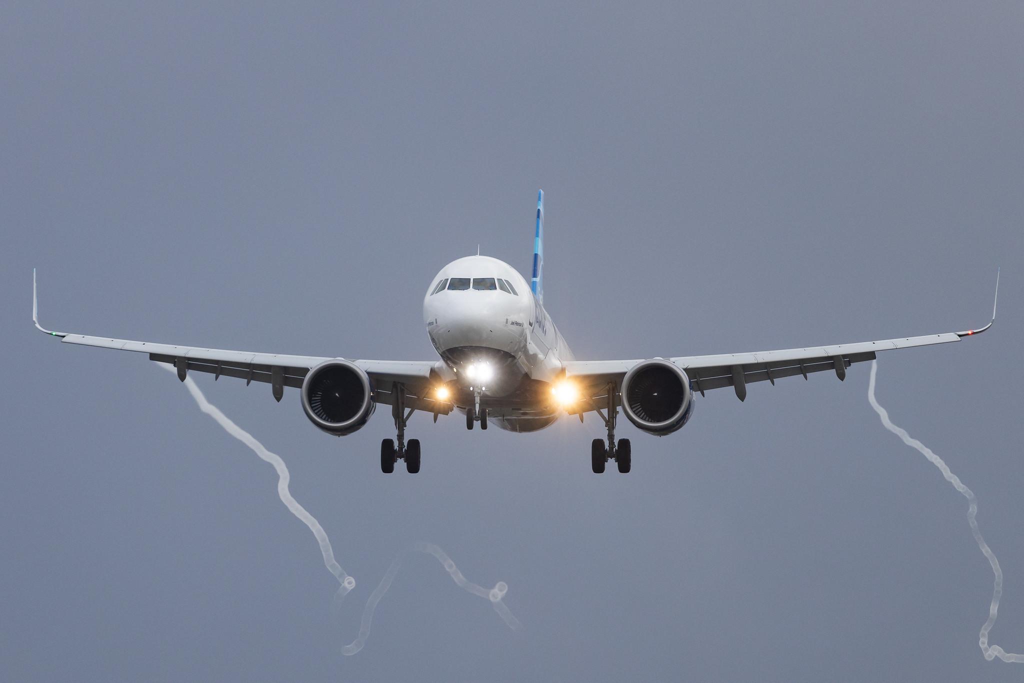 London Heathrow: JetBlue Airways (B6 / JBU) | Airbus A321-271NX A21N | N4022J | MSN 10303