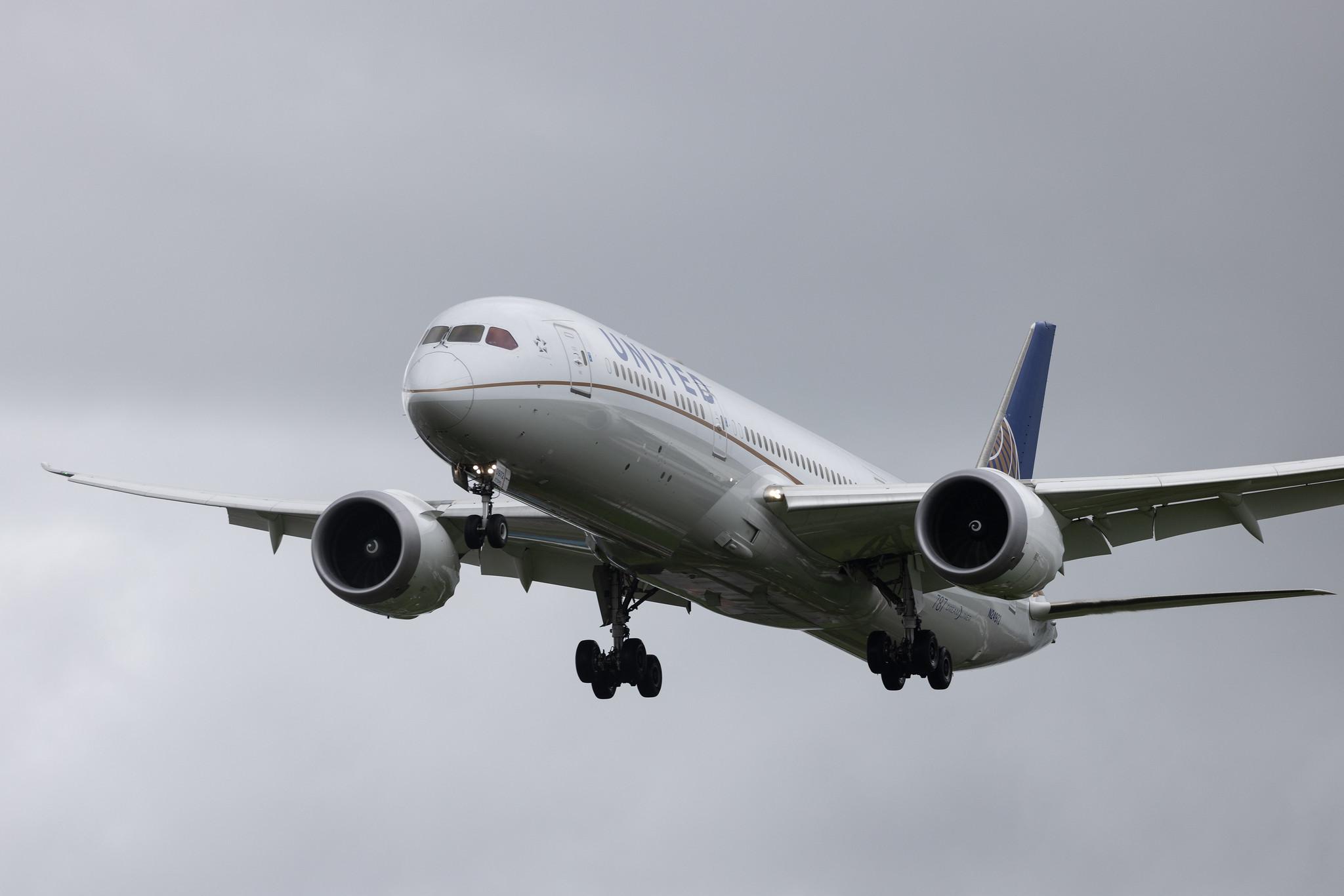 London Heathrow: United Airlines (UA / UAL) | Boeing 787-9 Dreamliner B789 | N24972 | MSN 40939